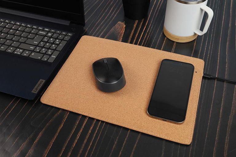 Cork Fast Wireless Charging Mouse Pad