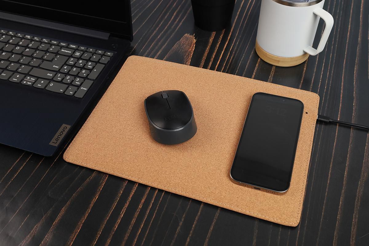 Cork Fast Wireless Charging Mouse Pad