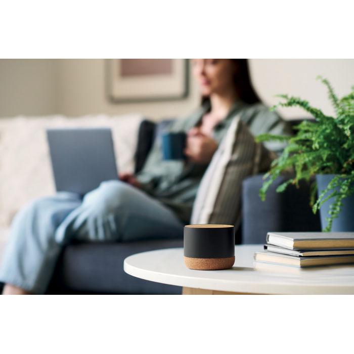 Wireless Speaker in Recycled Aluminium Casing with Cork