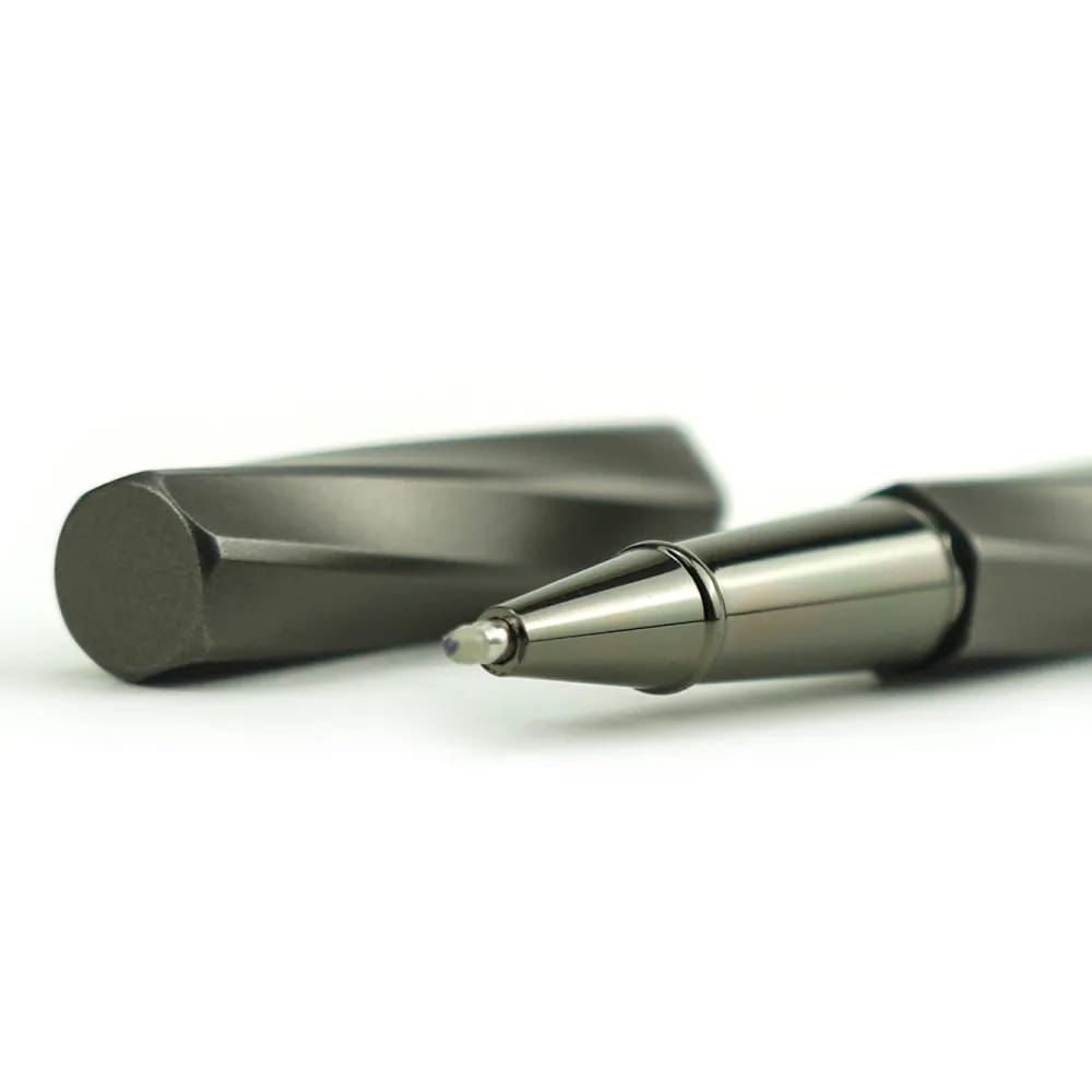 Metal pen