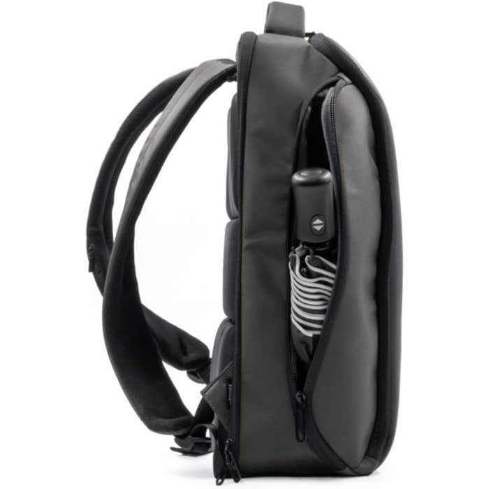BrandCharger Virtuo Apex Is a Sustainable Backpack Designed