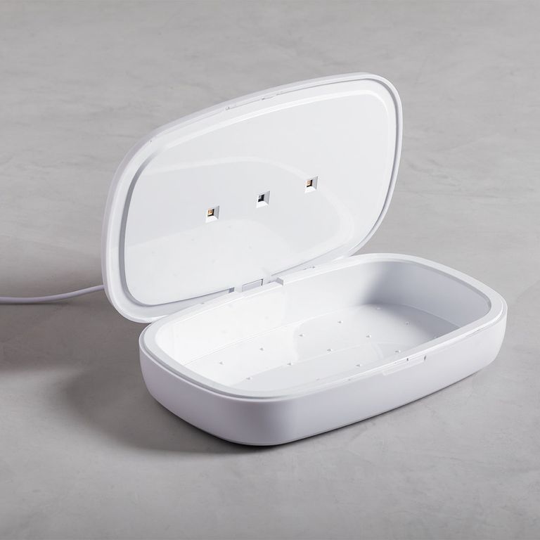 Halby UV Sterilizer Charger Is a White Box Designed
