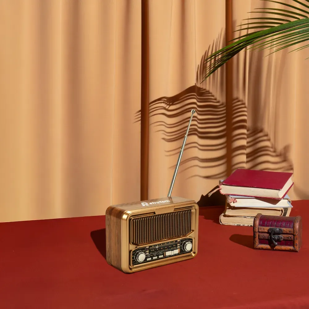 Vintage Bluetooth Speaker with Radio & Solar Panel