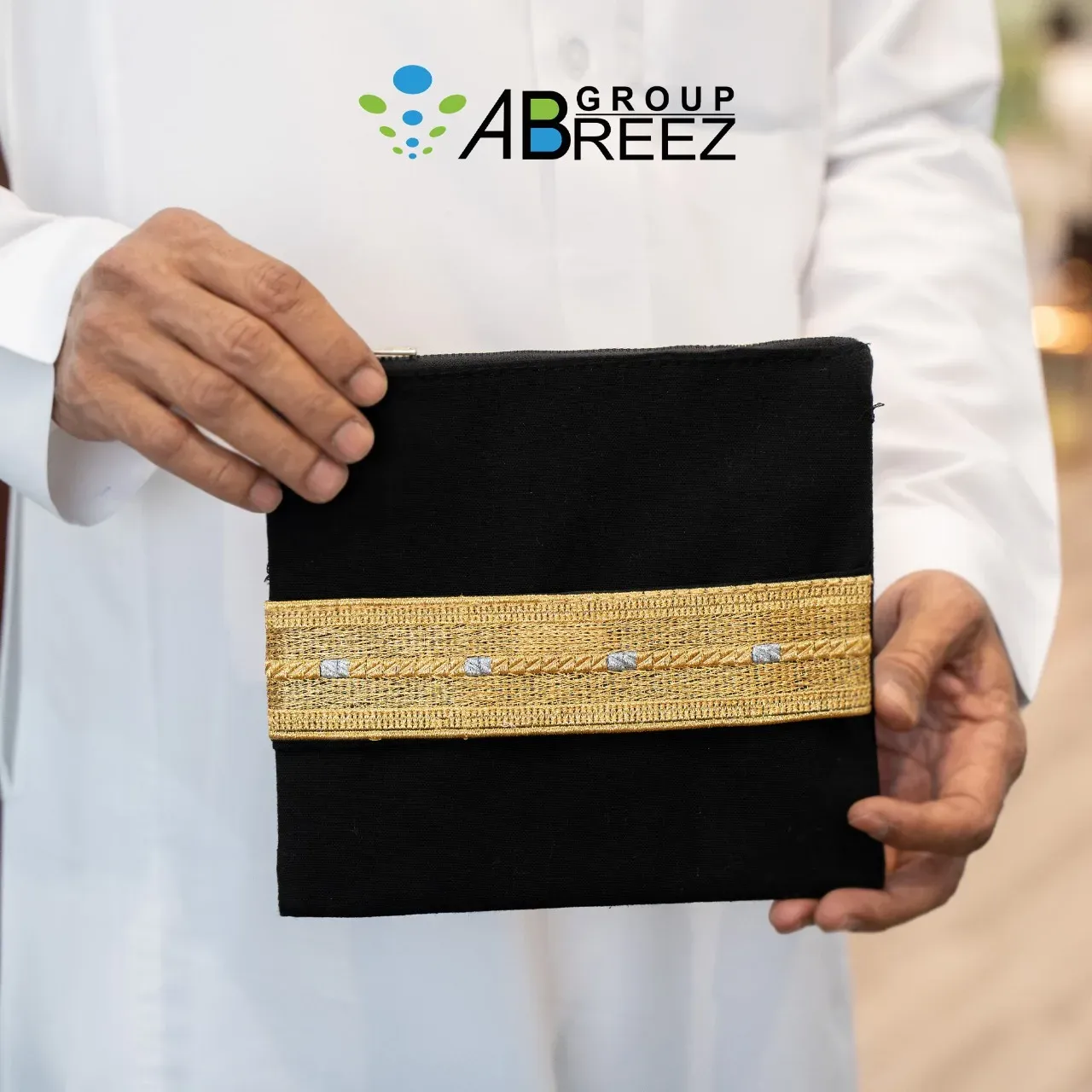 Saudi Bisht Design Bag — Black