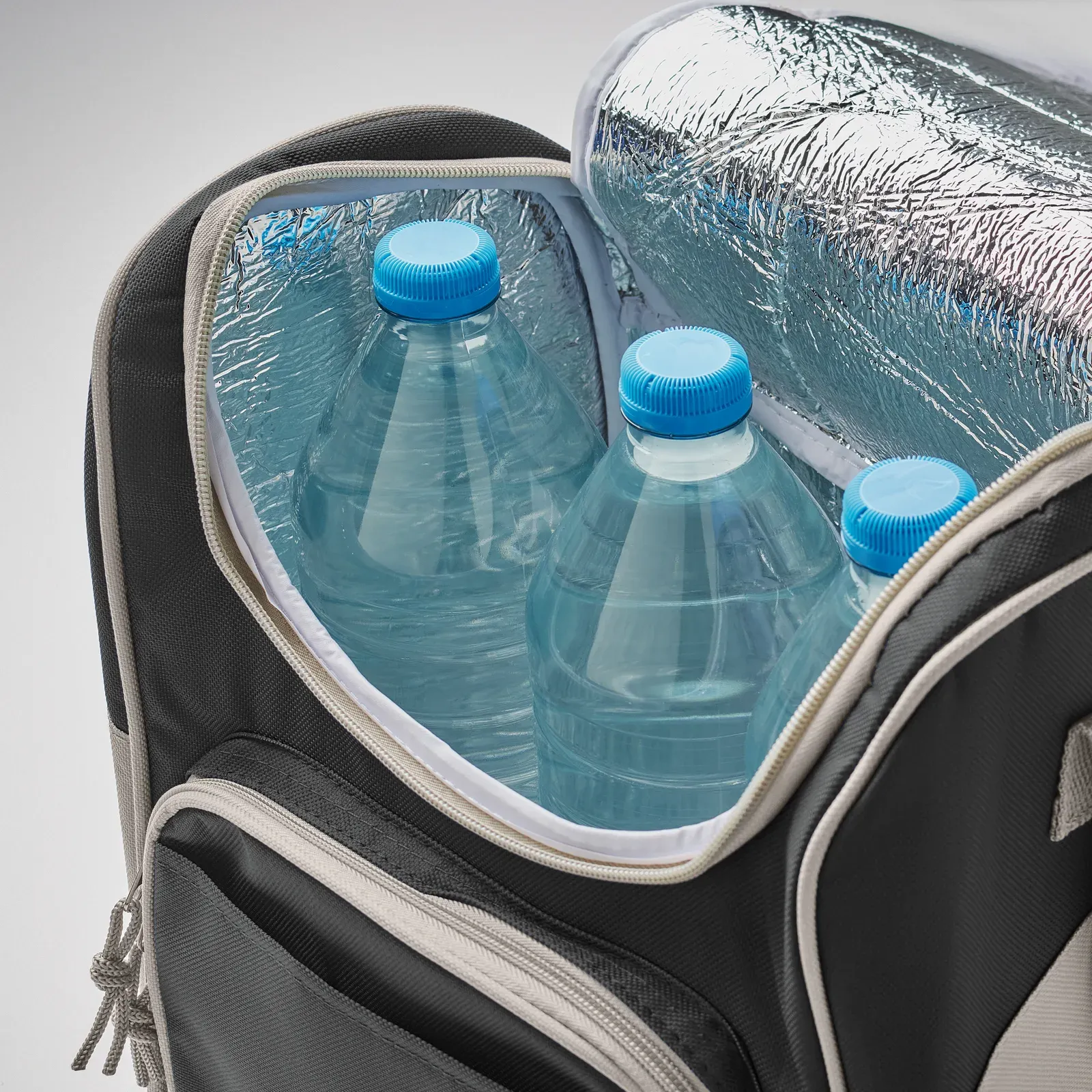Polyester Cooler Bag Zipper with 600d Polyester 31X23X35 cm IT3101 — Black