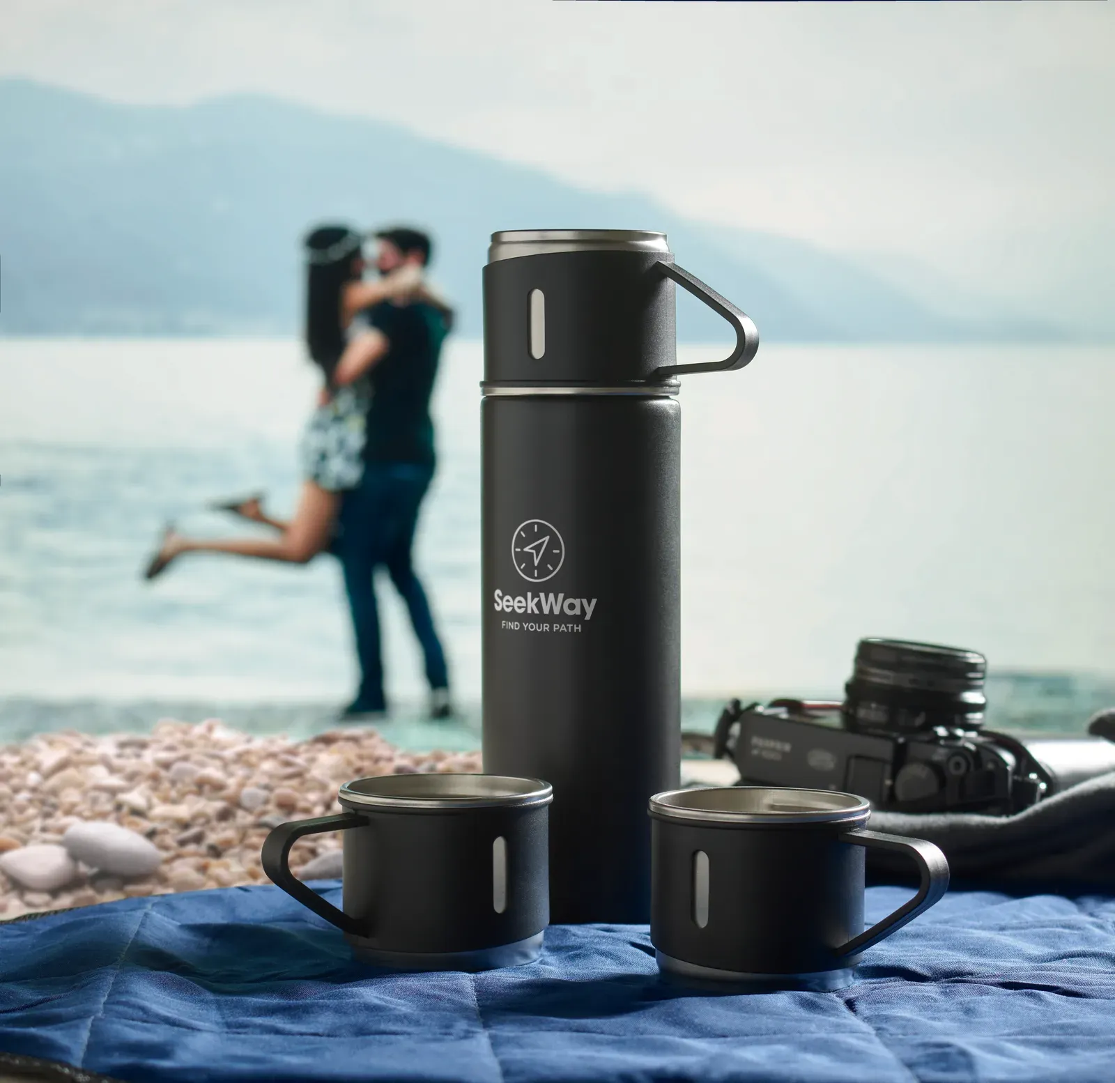 Sharm – Set of Double Wall Stainless Steel Vacuum Insulated Flask with Leak-Free Cup Lid and 2 Additional Cups — Black