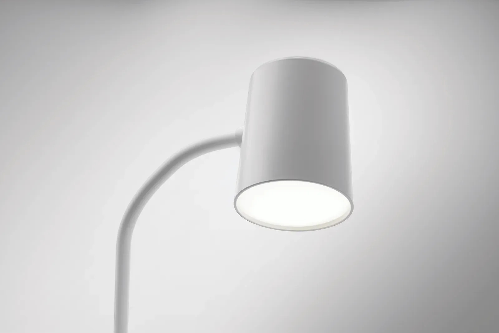Spotlightt Wireless Charging Desk Lamp with Speaker – 3 Light Settings — White