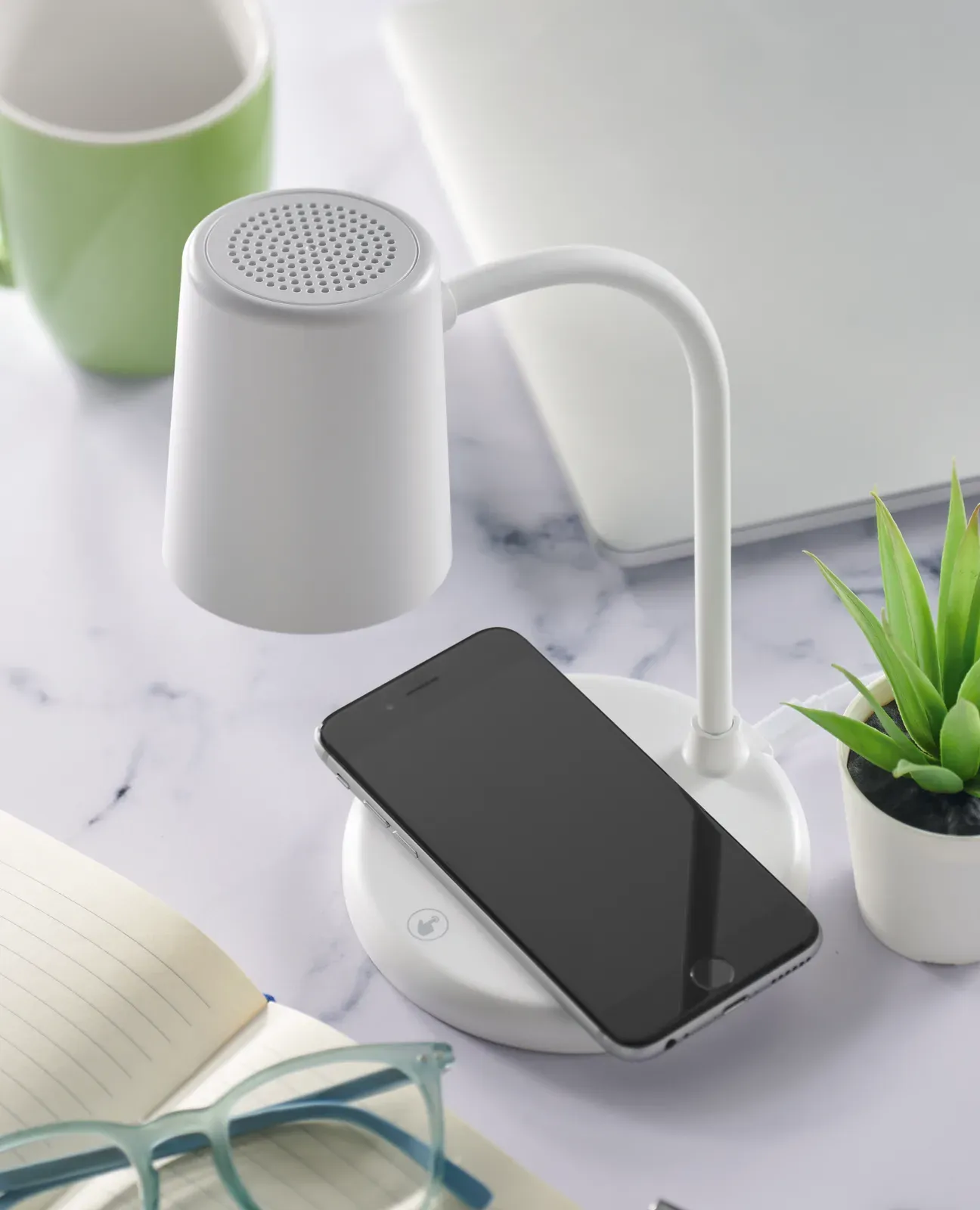Spotlightt Wireless Charging Desk Lamp with Speaker – 3 Light Settings — White