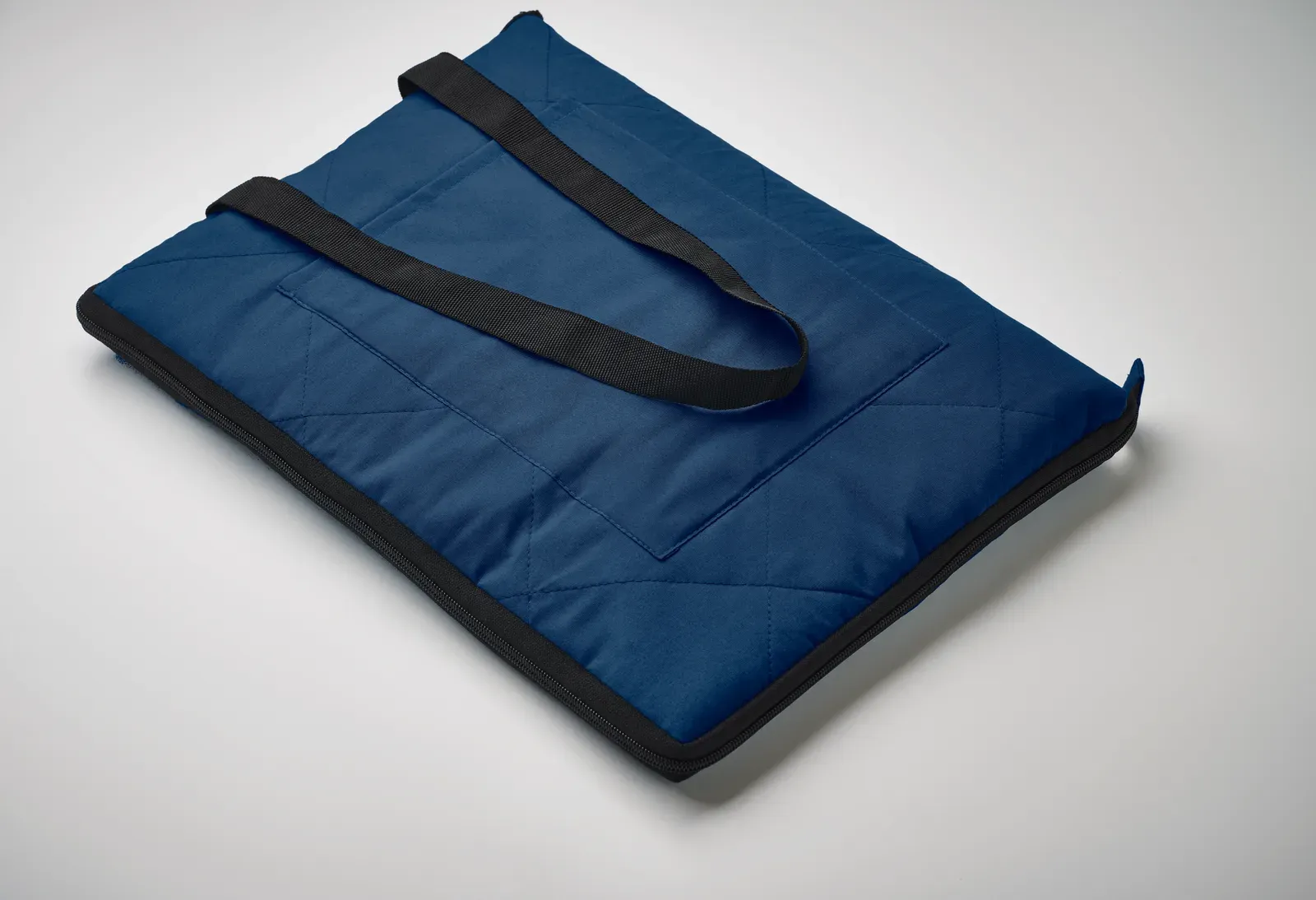 Pacam Foldable Quilted Picnic Blanket & Tote Bag — Blue