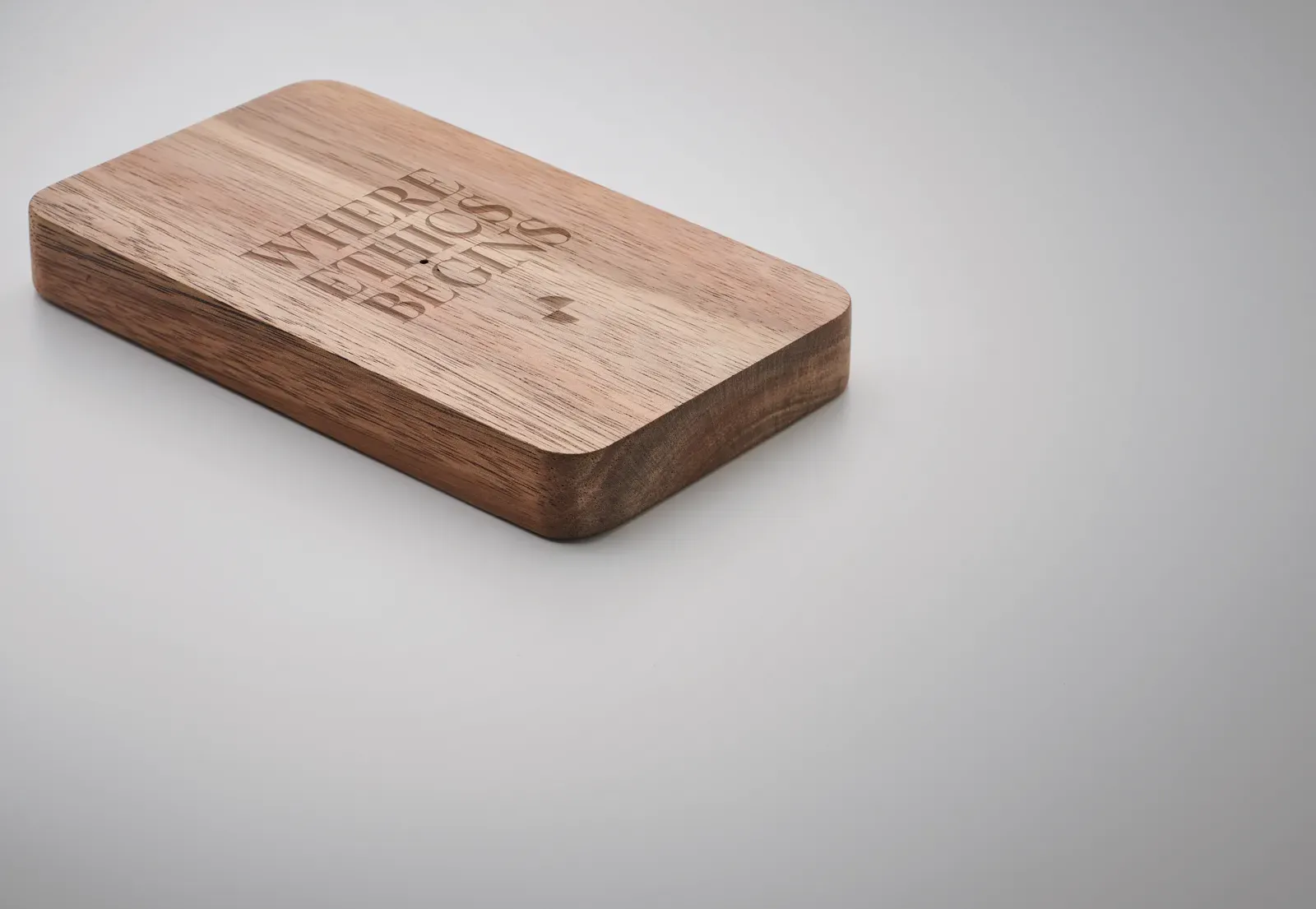 Acapow 15W Wireless Charging Power Bank 4000mAh – Acacia Wood Casing — Black