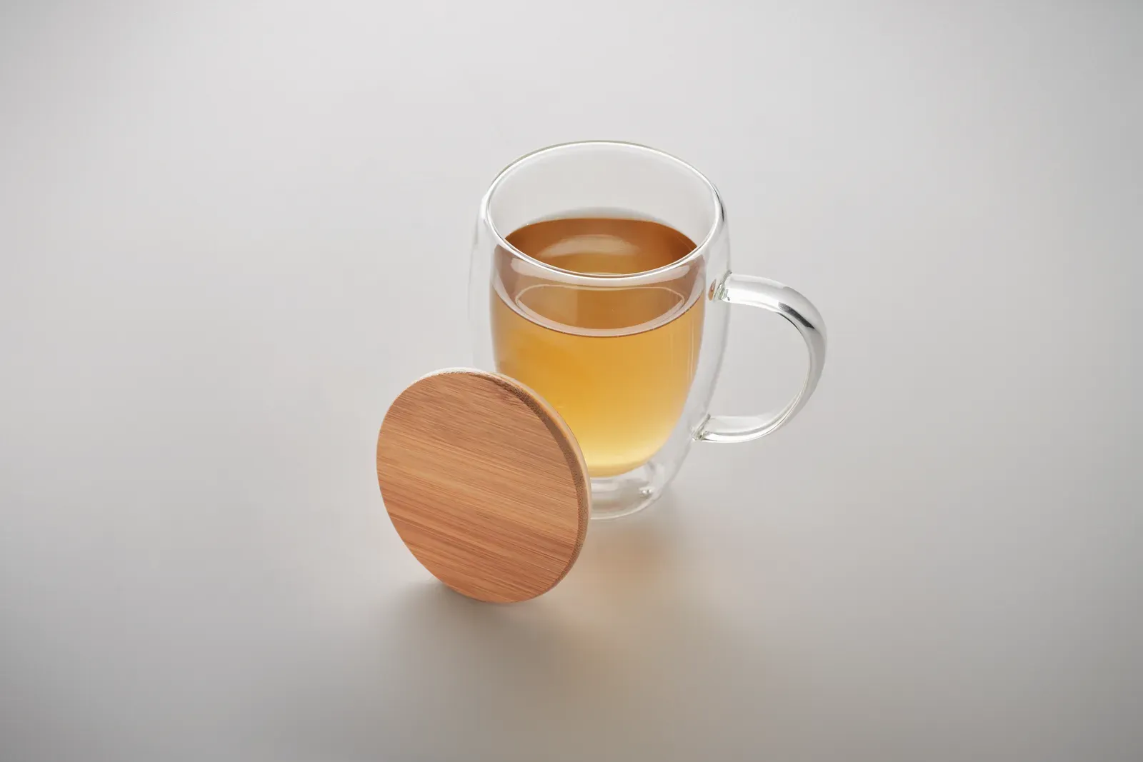 Tiral – Double Wall Borosilicate Glass Mug with Handle and Bamboo Lid — Transparent