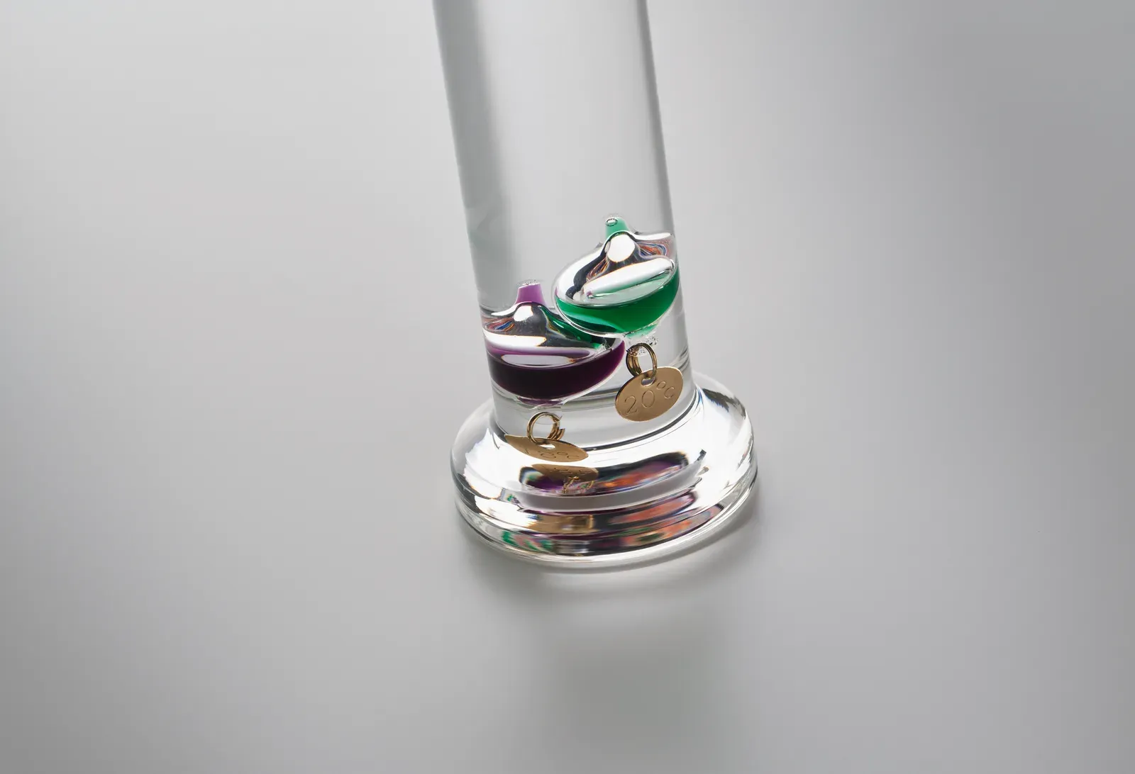 Gali Galileo Thermometer – Five Floating Colour Globes, Wooden Base — Transparent