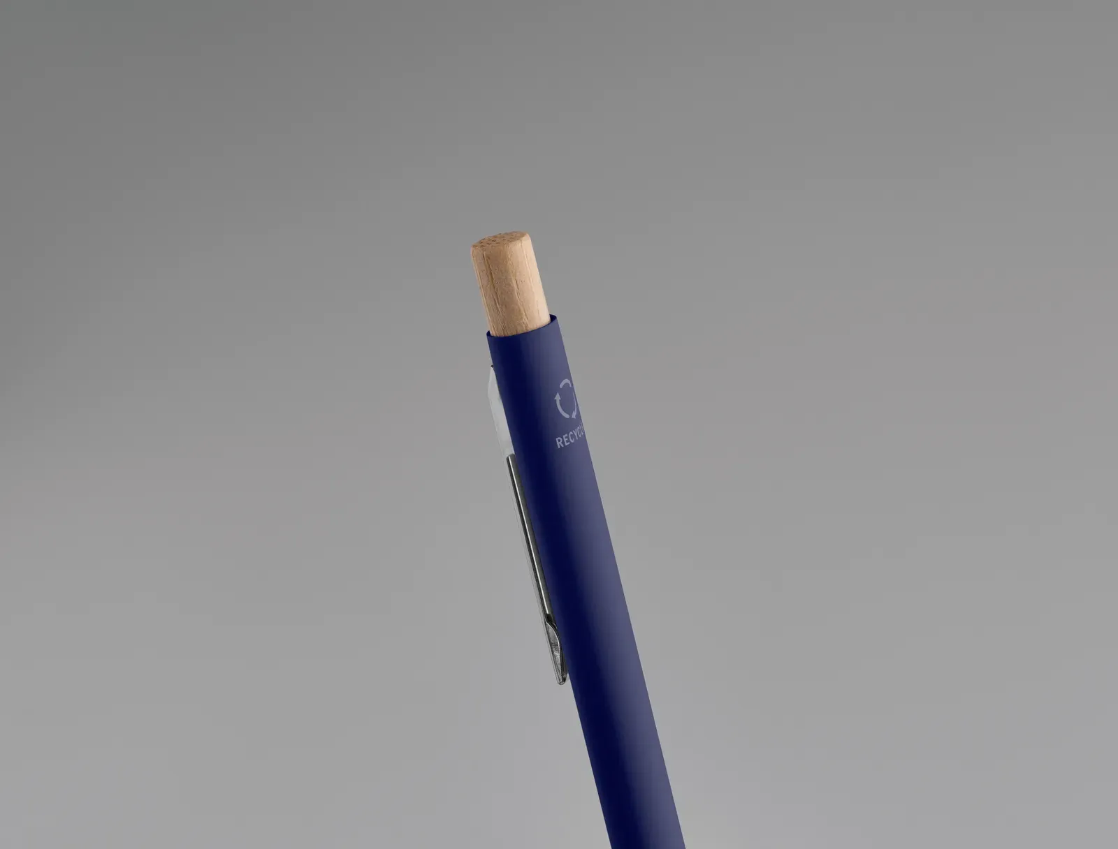 Bergamo Recycled Aluminium Pen – Bamboo Push Button, Silver Trim — Blue