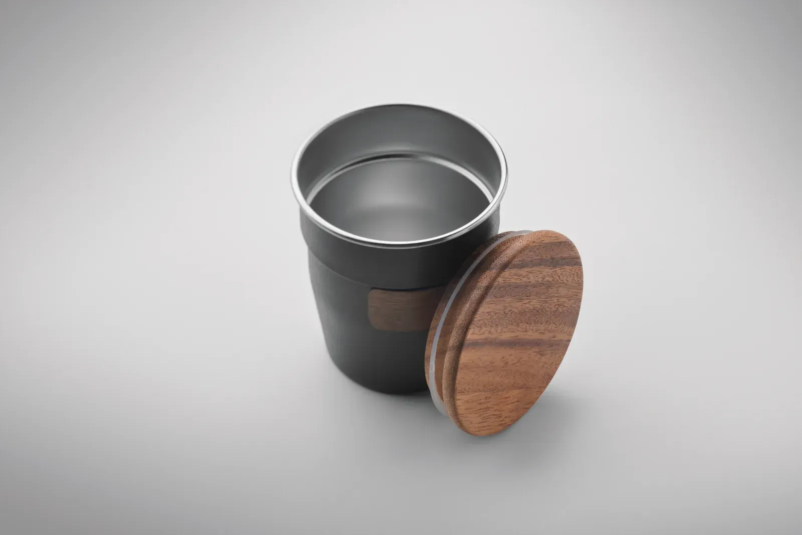 Walnut – Single Wall Tumbler in Recycled Stainless Steel (90% Recycled Stainless Steel and 10% Stainless Steel) with Walnut — Black
