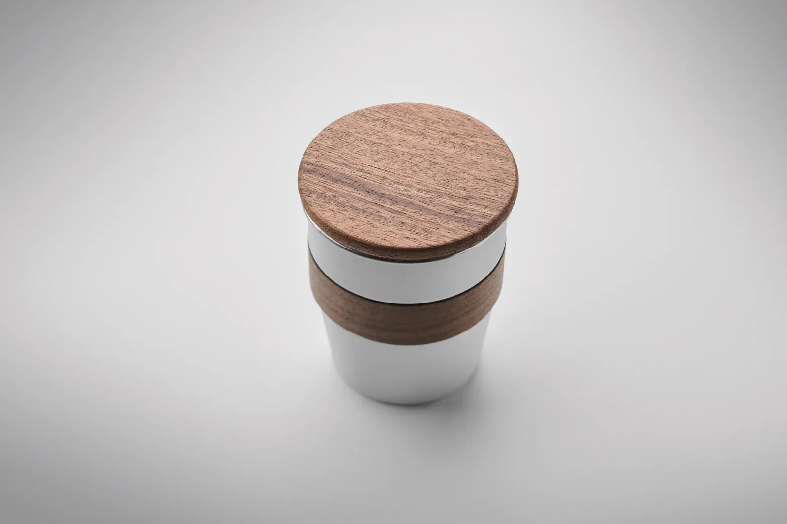 Walnut – Single Wall Tumbler in Recycled Stainless Steel (90% Recycled Stainless Steel and 10% Stainless Steel) with Walnut — White