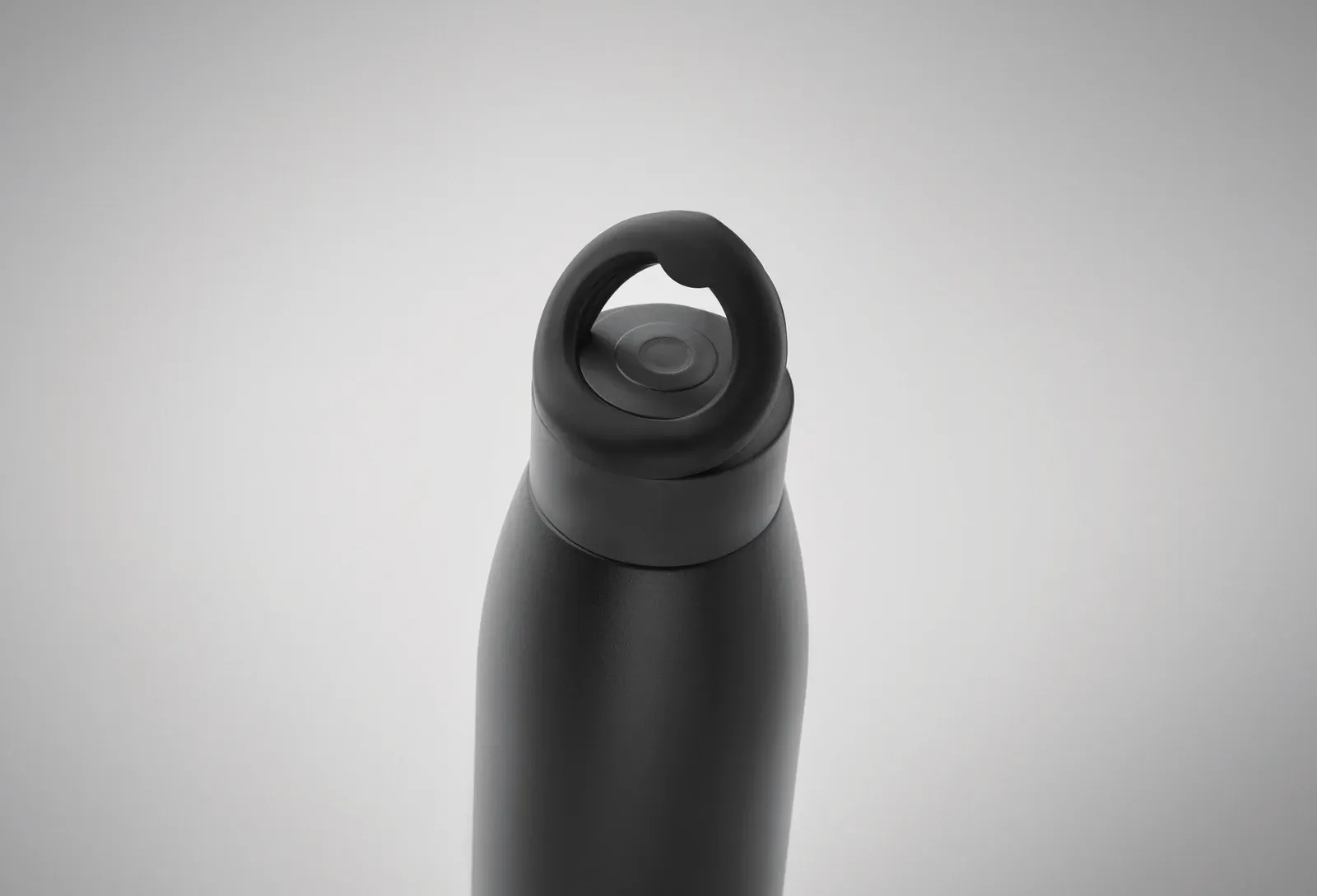 Calefrio – Double Wall Recycled Stainless Steel (90% Recycled Stainless Steel and 10% Stainless Steel) Bottle with Soft — Black