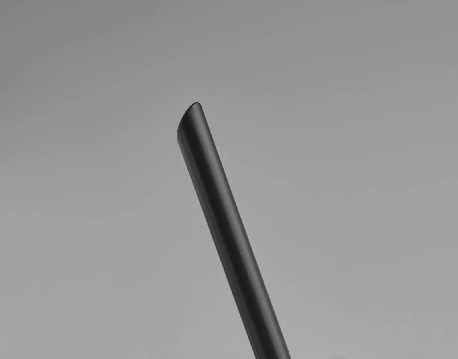 Penever Recycled Aluminium Graphite Pen – Long-Lasting — Black