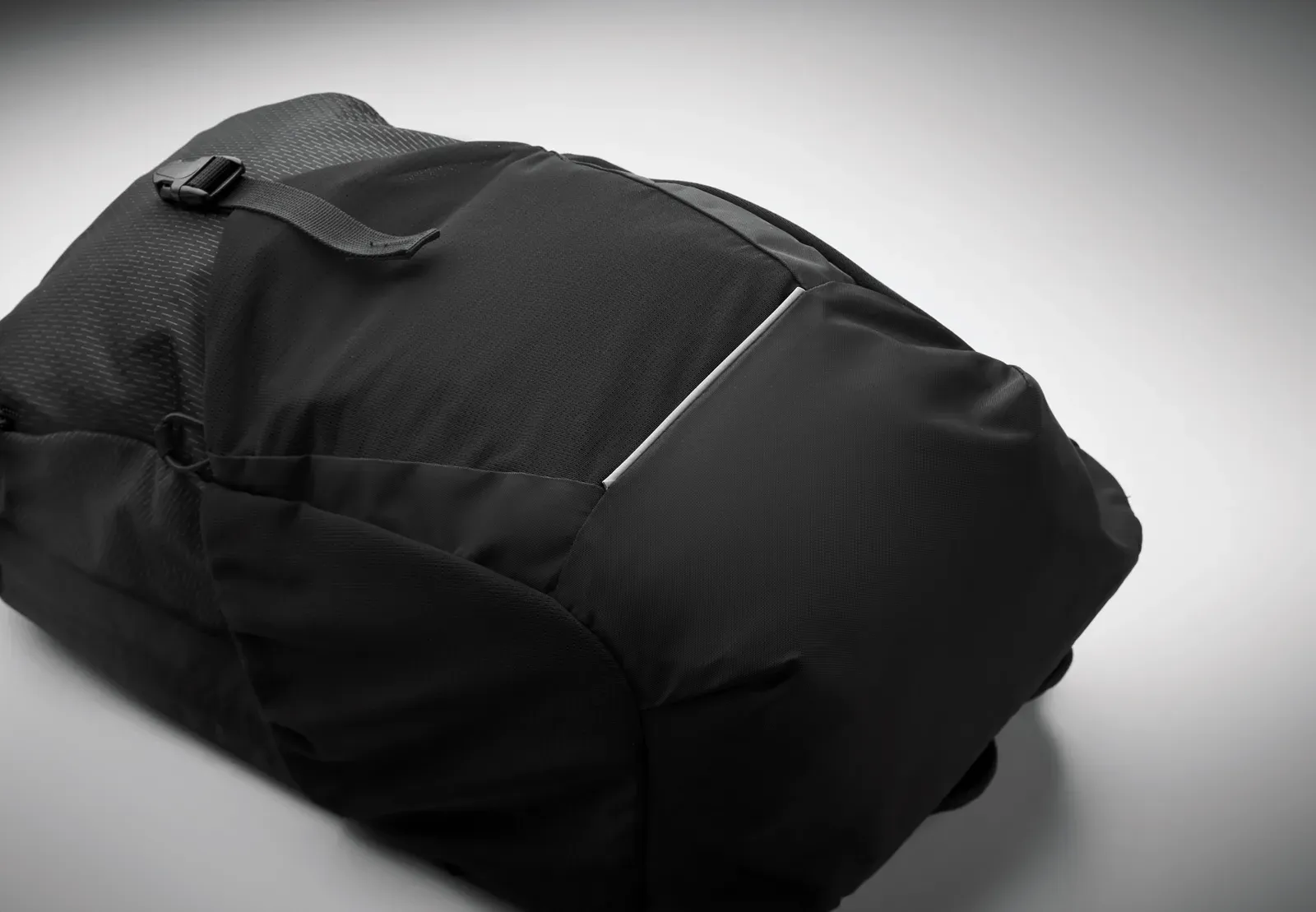 Backpack Bagga with Zippered Pocket 29.5X11X50 cm MO2372 Backpack — Black