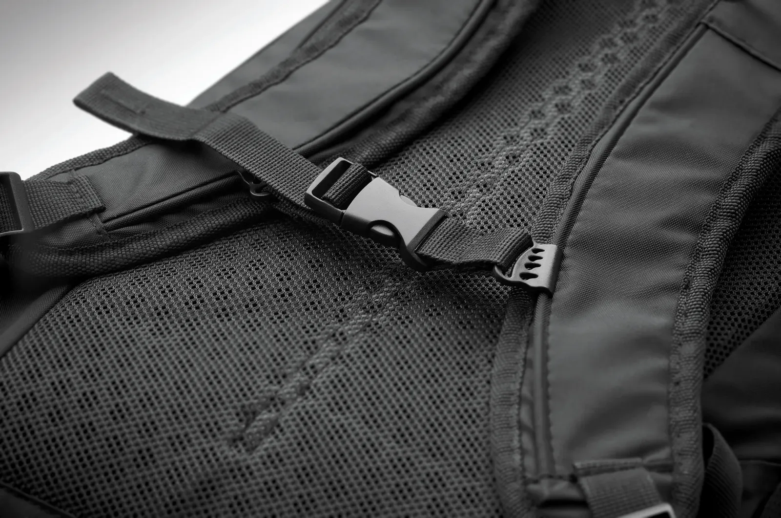 Backpack Bagga with Zippered Pocket 29.5X11X50 cm MO2372 Backpack — Black