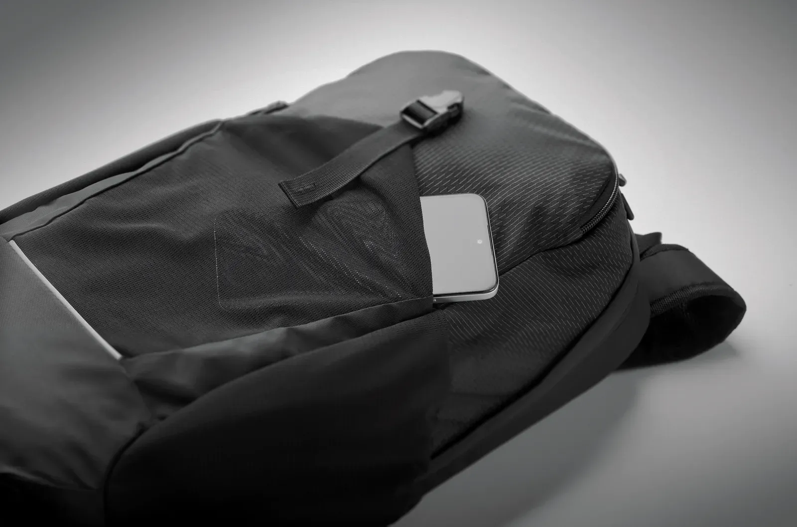 Backpack Bagga with Zippered Pocket 29.5X11X50 cm MO2372 Backpack — Black