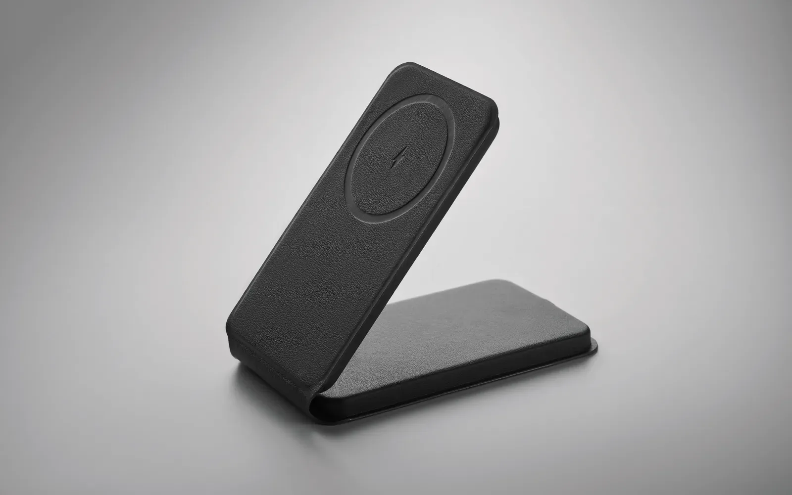 Fawtt 15W Foldable Wireless Charger – Magnetic Phone Stand — Black