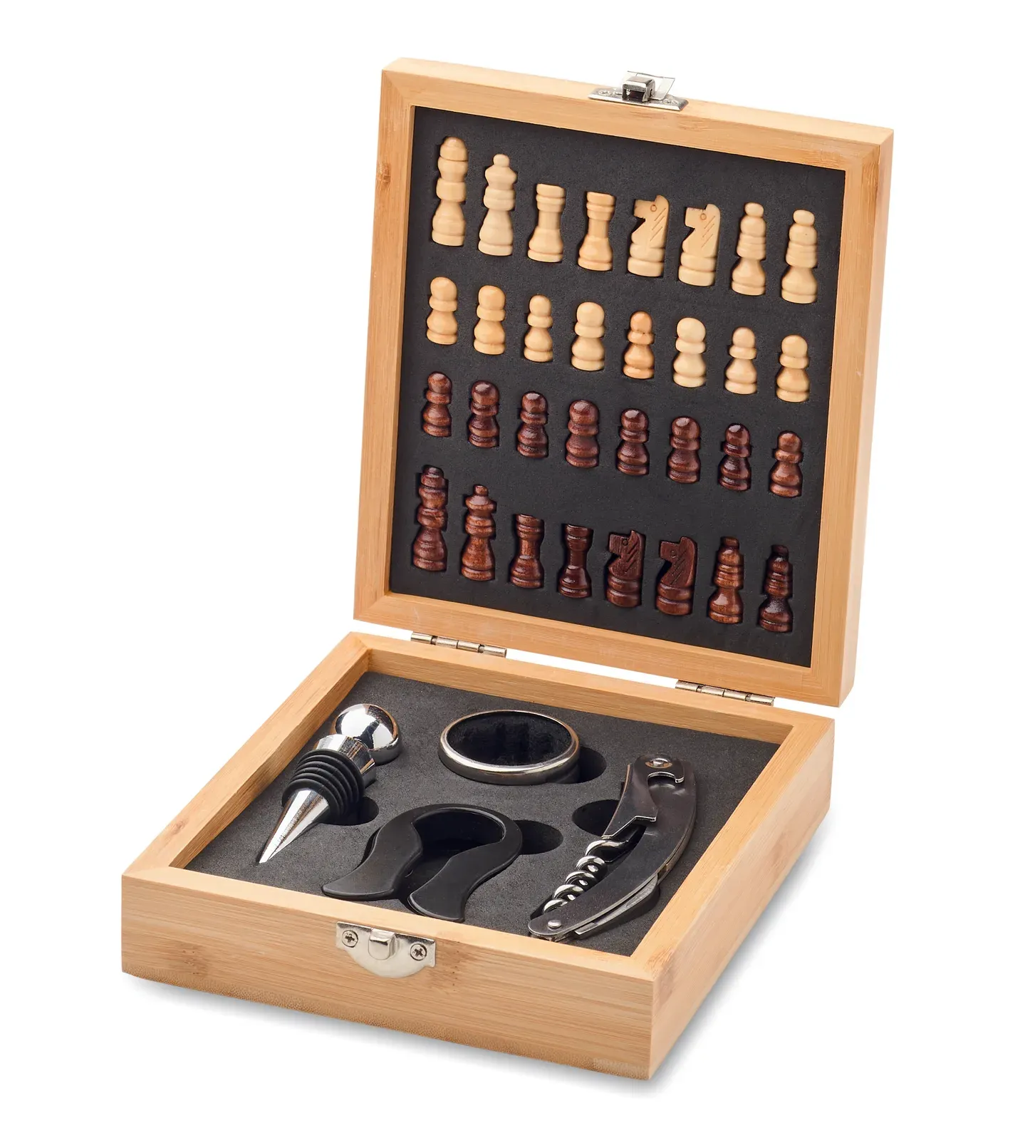 Chesset – Chess Board Wine Set in Bamboo Box; Including Corkscrew, Wine Pourer, Bottle Stopper and Wine Bottle Drip Ring — Wood