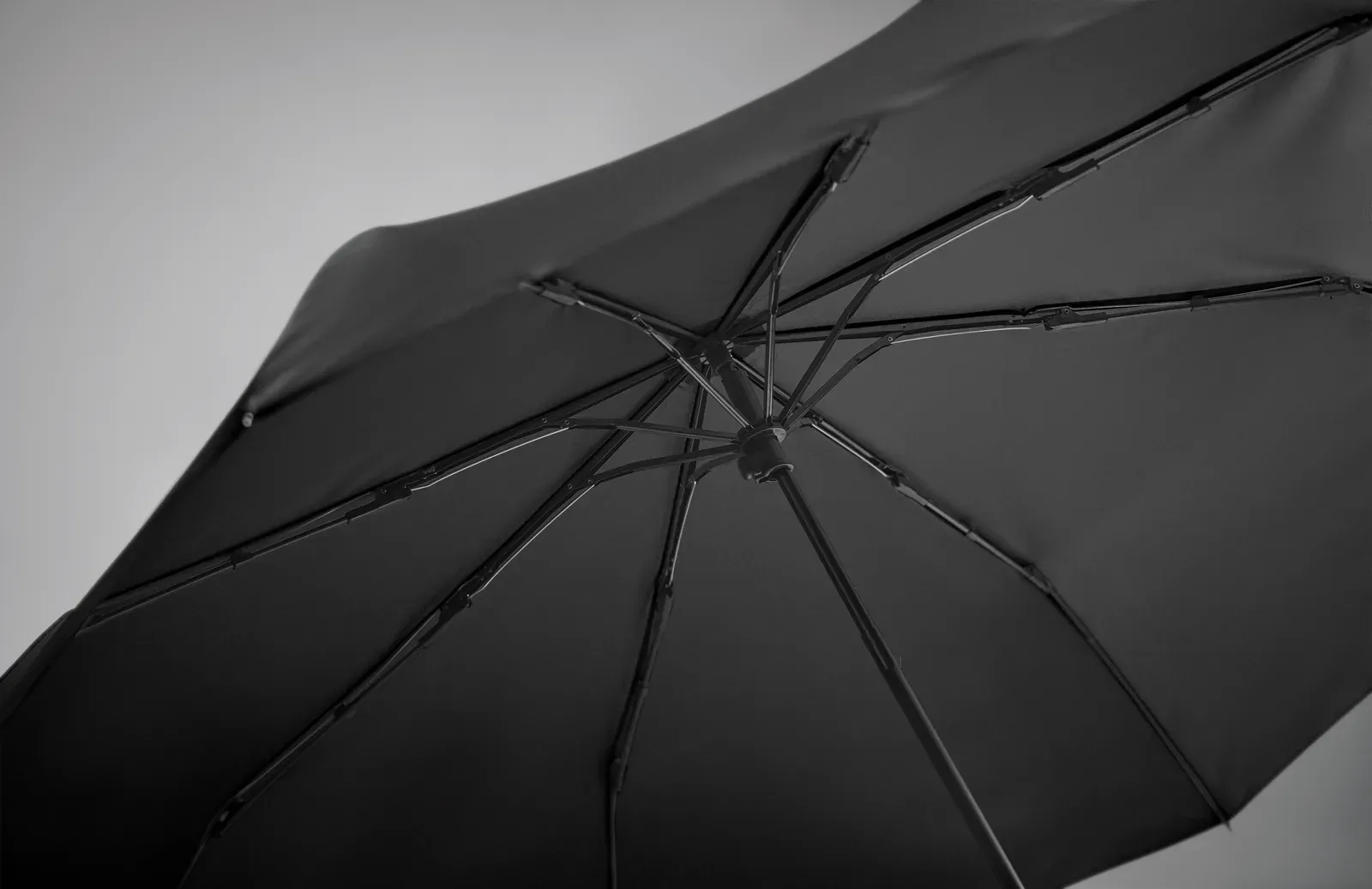 Seattle 21" 3-Fold Windproof Umbrella with Shopping Bag Pouch - RPET Pongee — Black