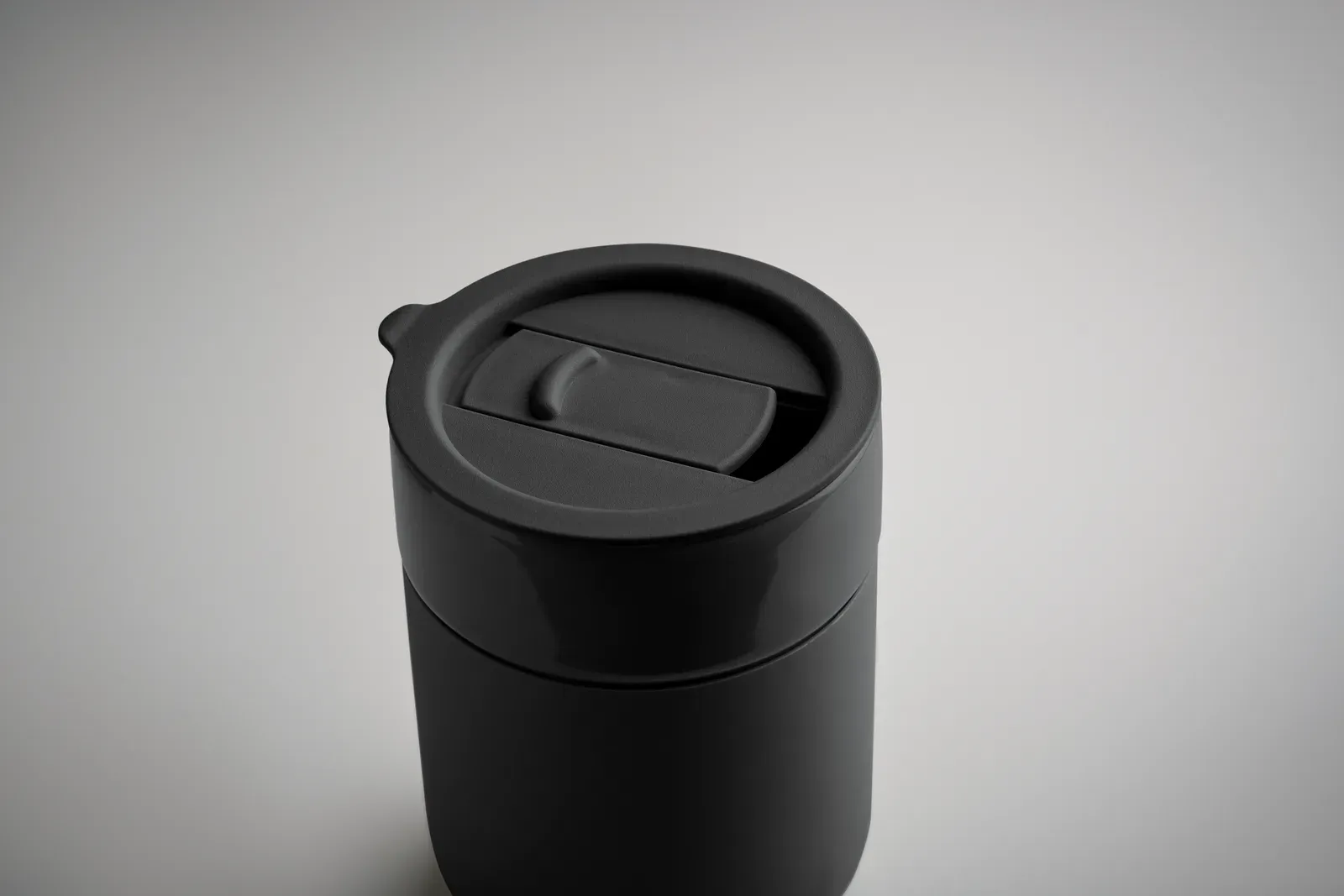 Qeram – Ceramic Tumbler with Silicone Sleeve and PP Lid — Black