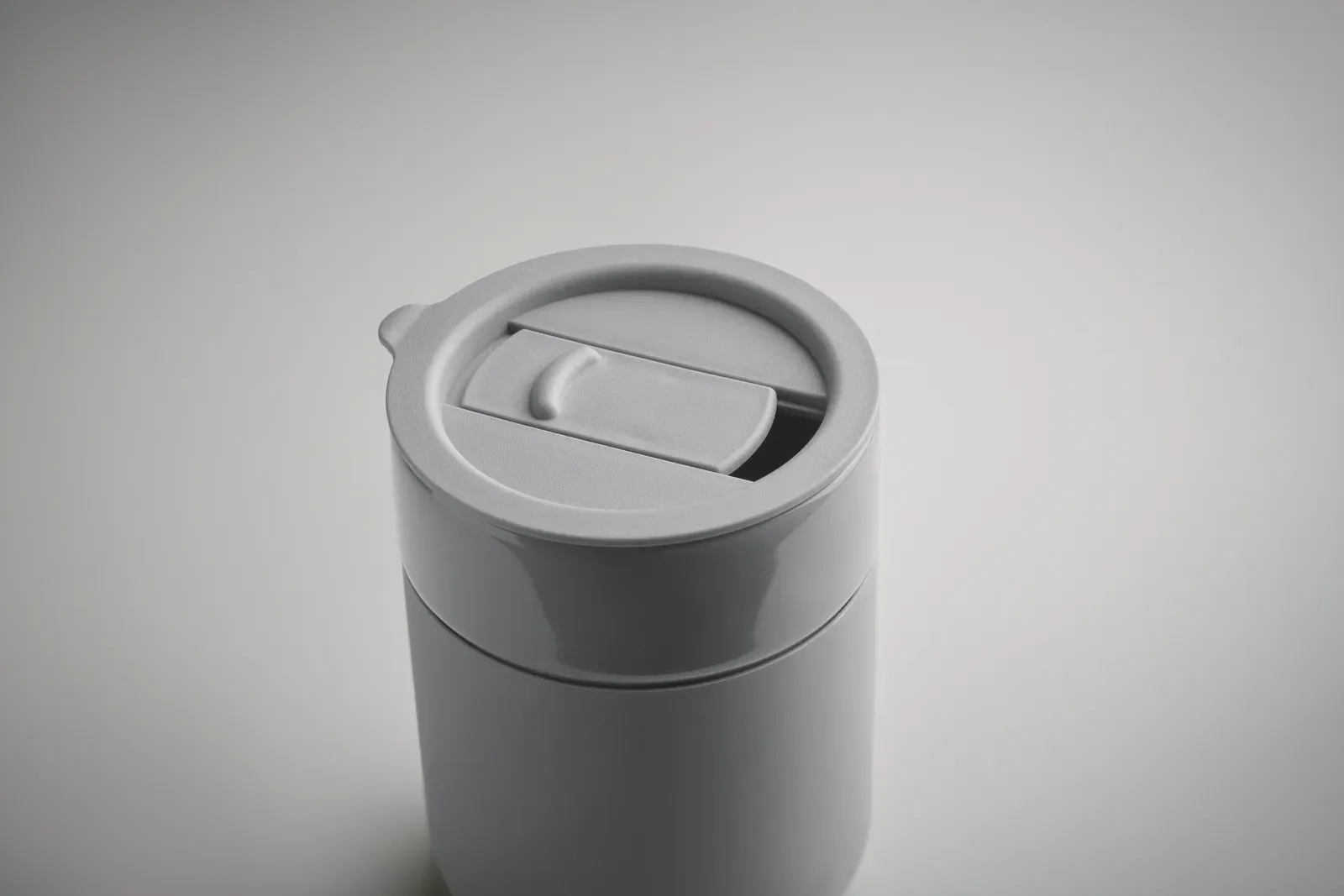 Qeram – Ceramic Tumbler with Silicone Sleeve and PP Lid — Grey