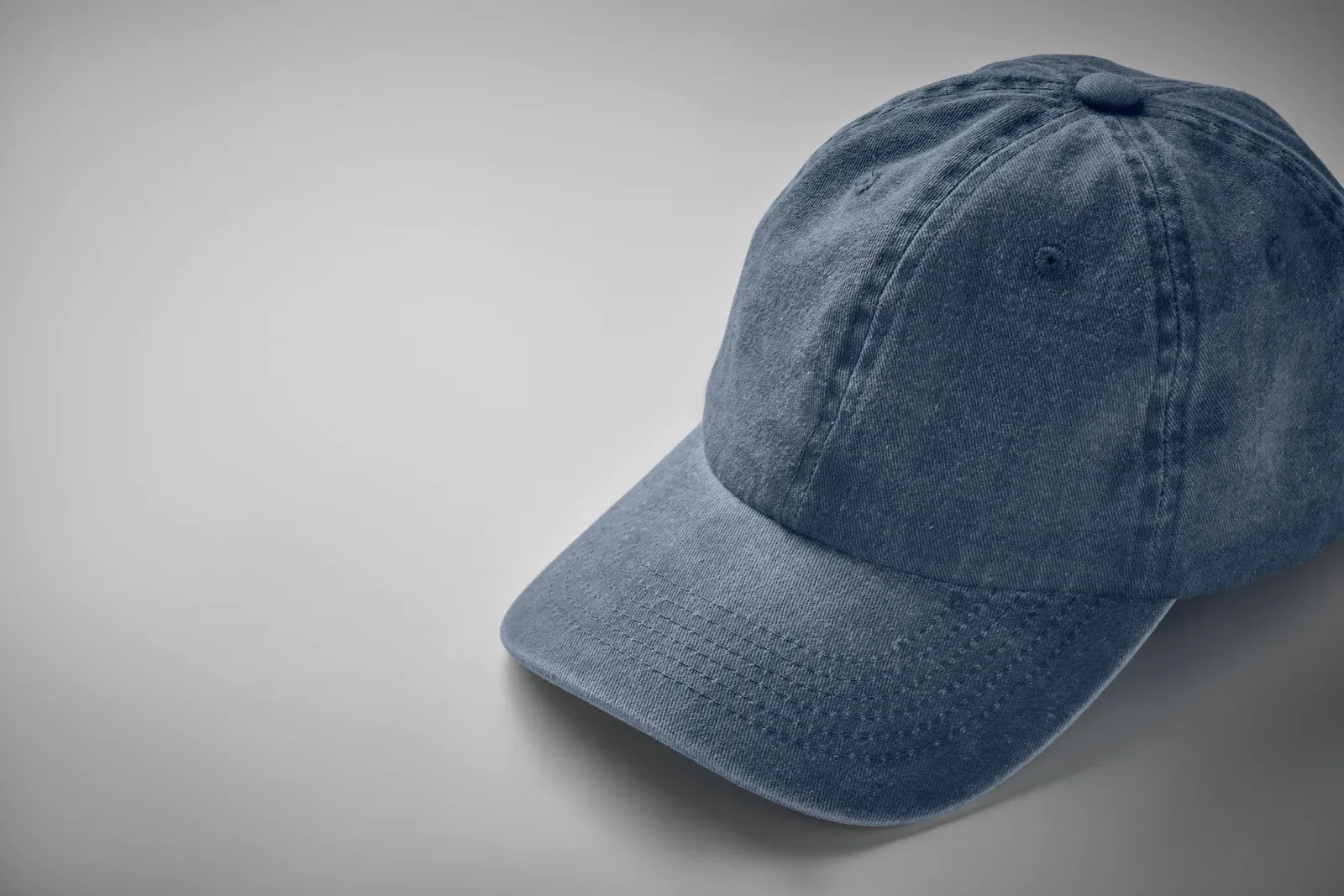 Vinbuck Vintage Washed Cotton Cap — Blue