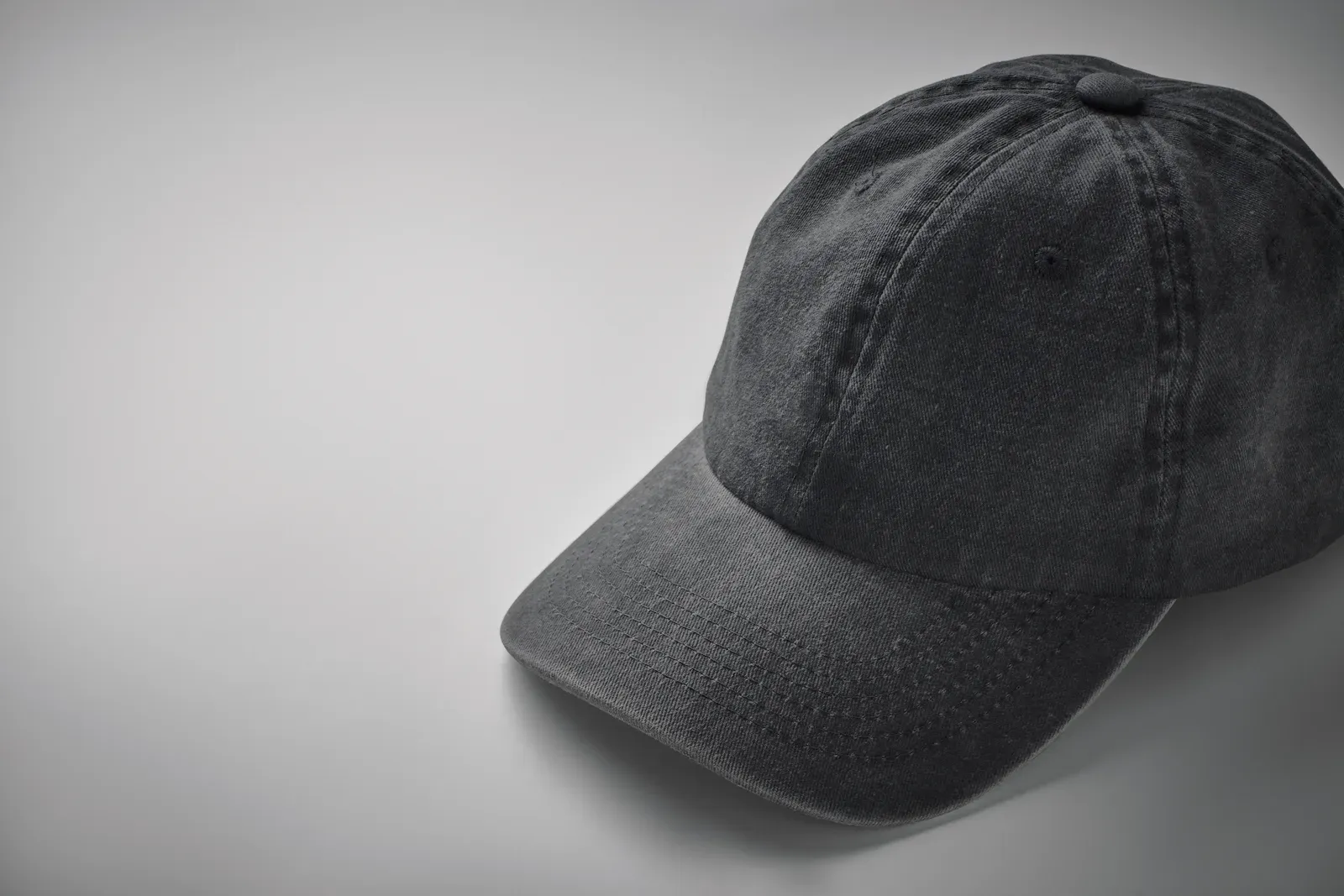 Vinbuck Vintage Washed Cotton Cap — Black