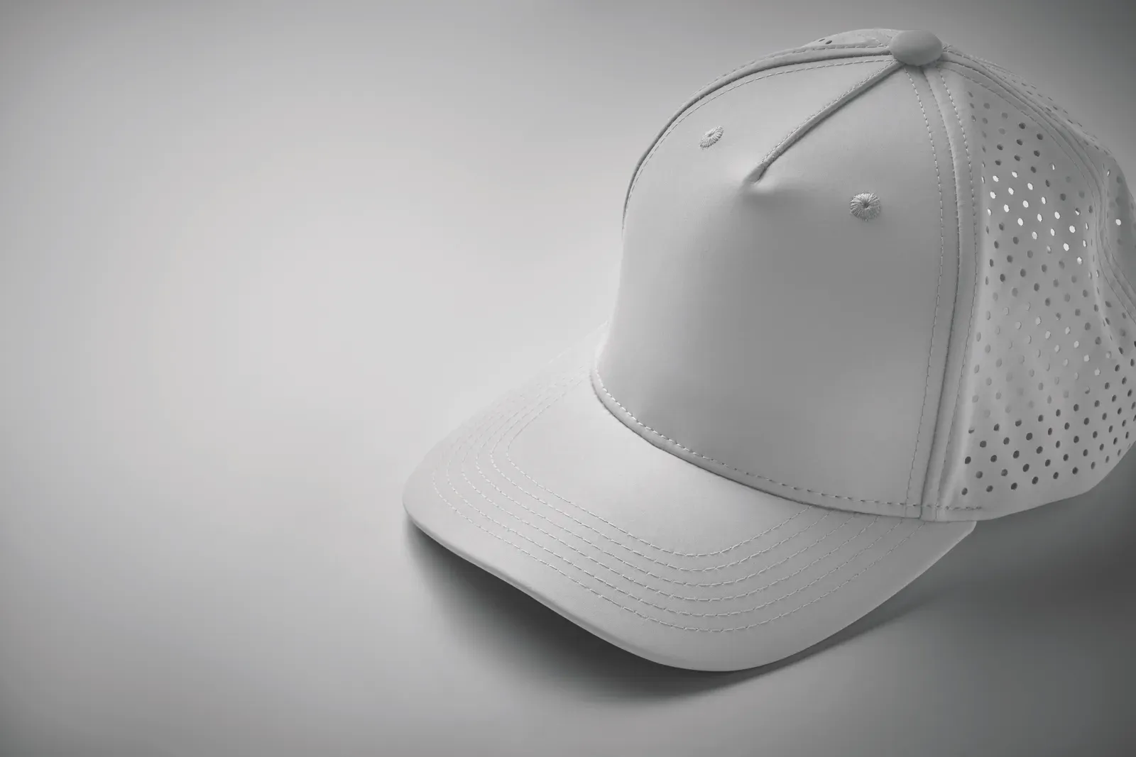 Capo Performance Sports Cap — White