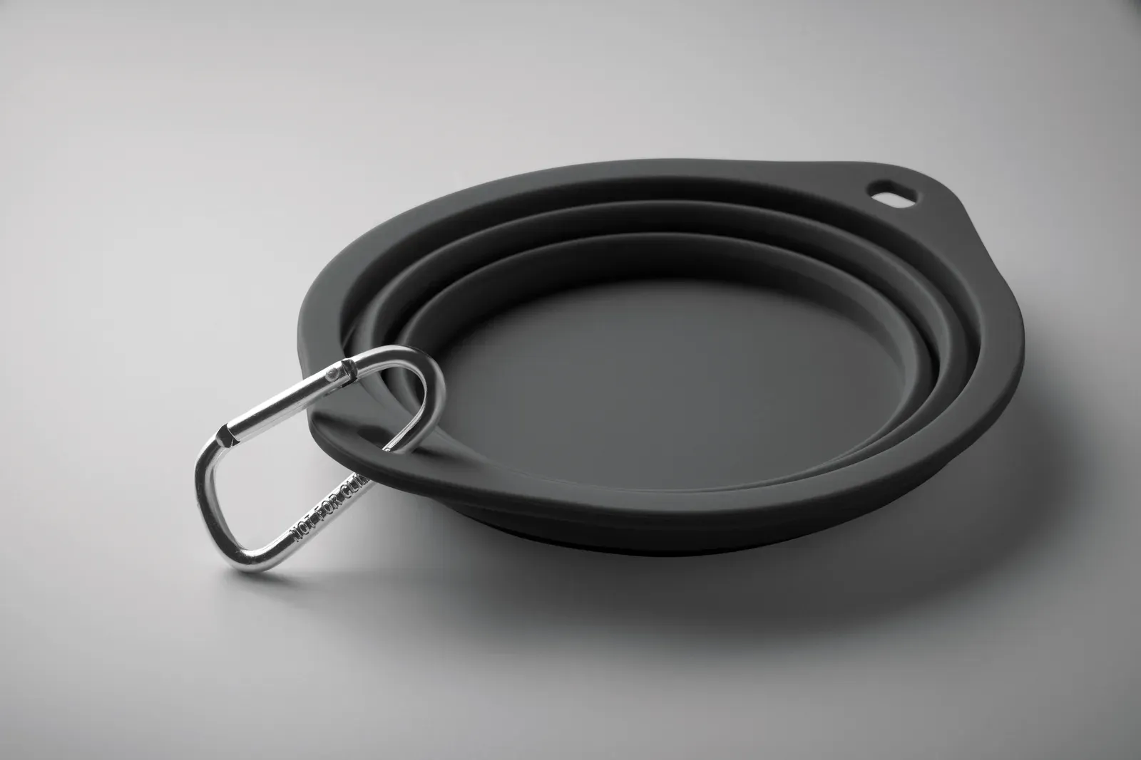 Kolapdier – Collapsible Portable Silicone Single Drinking or Food PET Bowl with Carabiner — Black