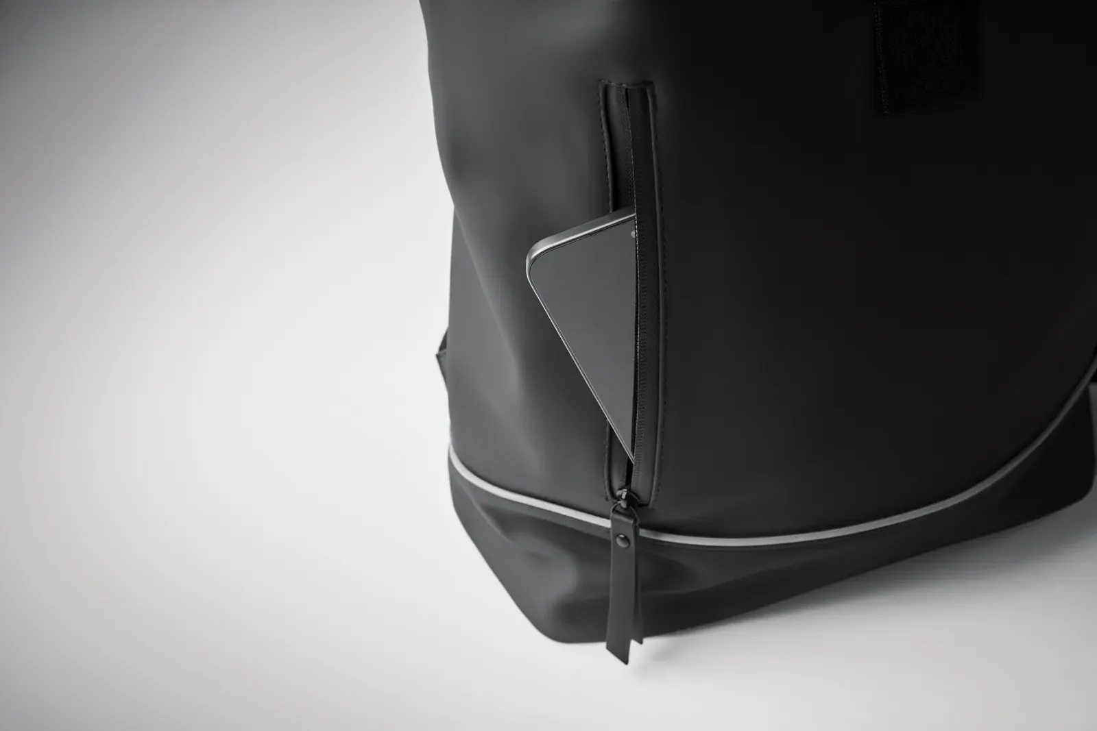 RPET Laptop Backpack Laptosa with Zippered Pocket 40X12X54 cm — Black