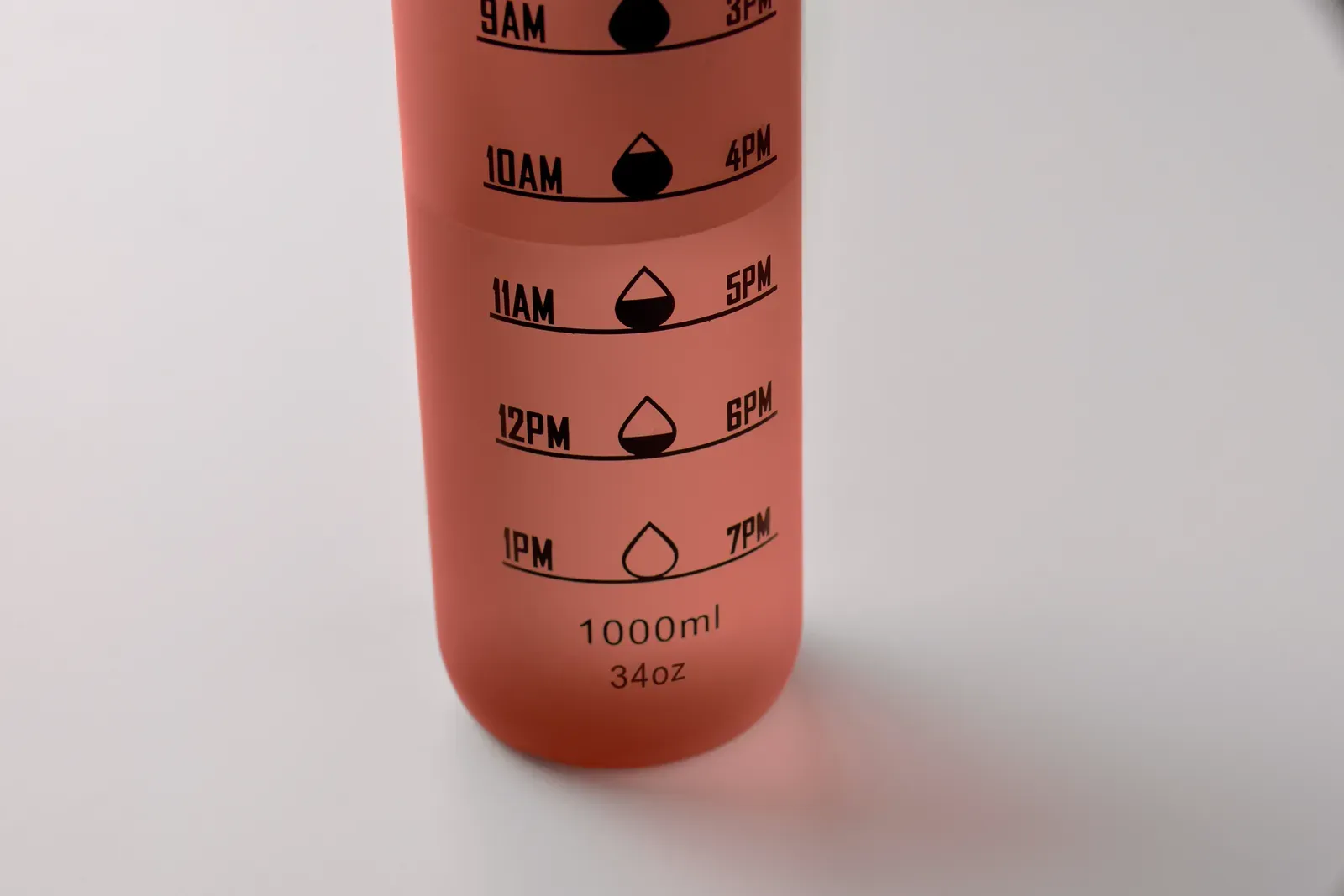 Isforden Mark – Sports Water Bottle in RPET, Motivational Time Markings, One Hand Opening Flip Top Lid — Burgundy