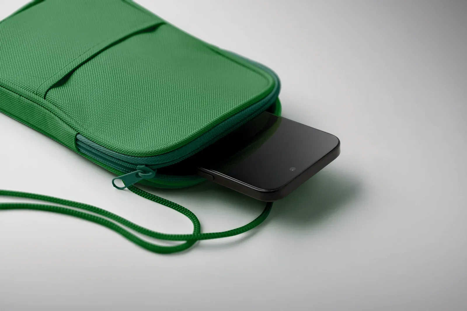 RPET Pouch Korovin Pouch with 600d RPET 12,5X2X20 cm MO2675 Pouch — Green