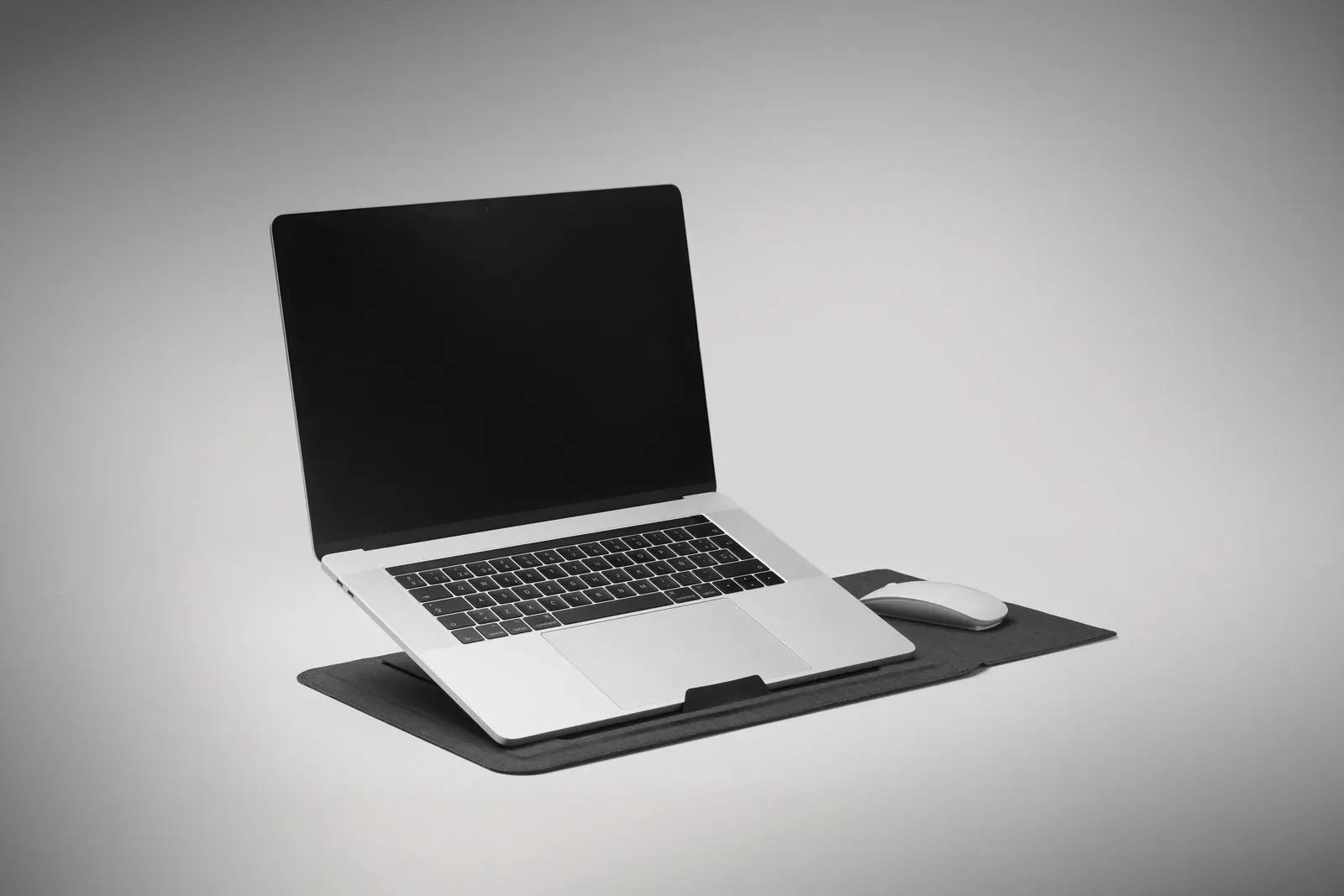 Practic 3-in-1 RPET Laptop Sleeve – Built-In Stand & Mouse Pad — Black