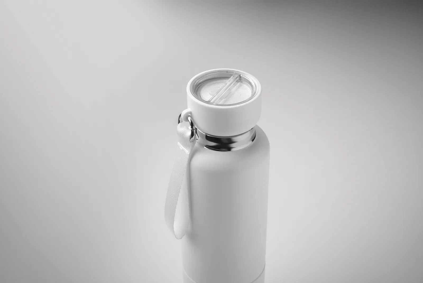 Noeka – Double Wall Insulated Bottle in 90% Recycled Stainless Steel and 10% Stainless Steel — White