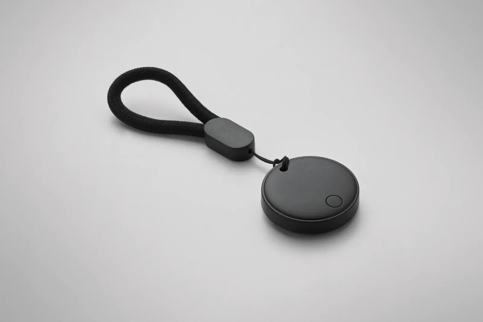 Findmy Smart Bluetooth Tracker – Apple Find My & Google Find Hub Compatible — Black