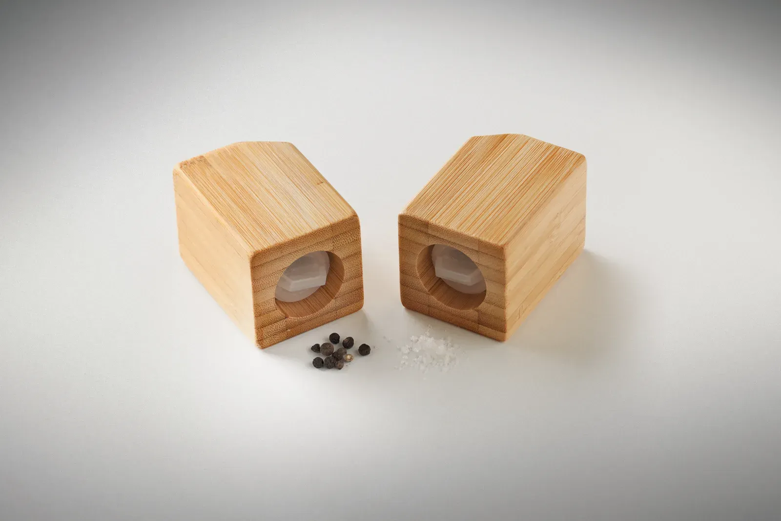 Both – Magnetic Bamboo Salt and Pepper Set with PP Plug Closure at the Base; The Two Shakers Connect Magnetically — Wood