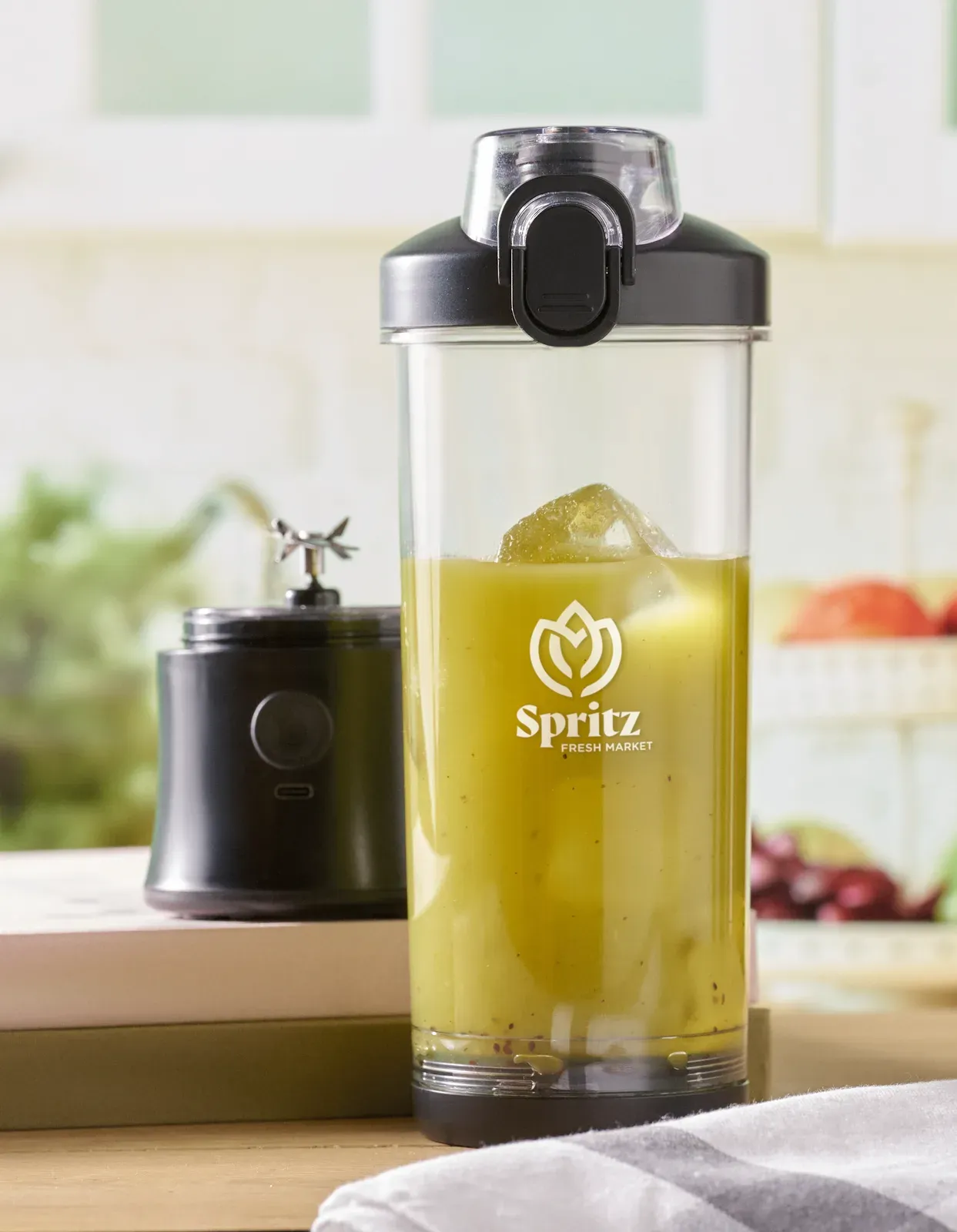 Mixie – Portable Blender Cup in PCTG with PP Lid, Extra Drink Lid and Carry Loop; Features 18000 Rpm Motor — Black