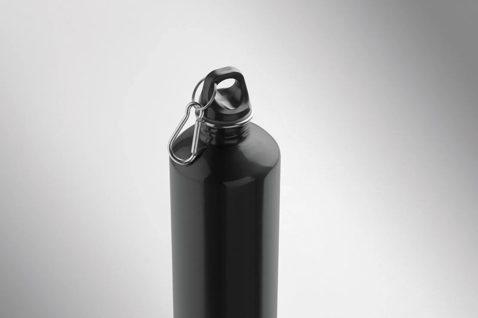 Re-One Moss – Single Wall Bottle (90% Recycled Stainless Steel and 10% Stainless Steel) with a PP Lid and Carabiner — Black
