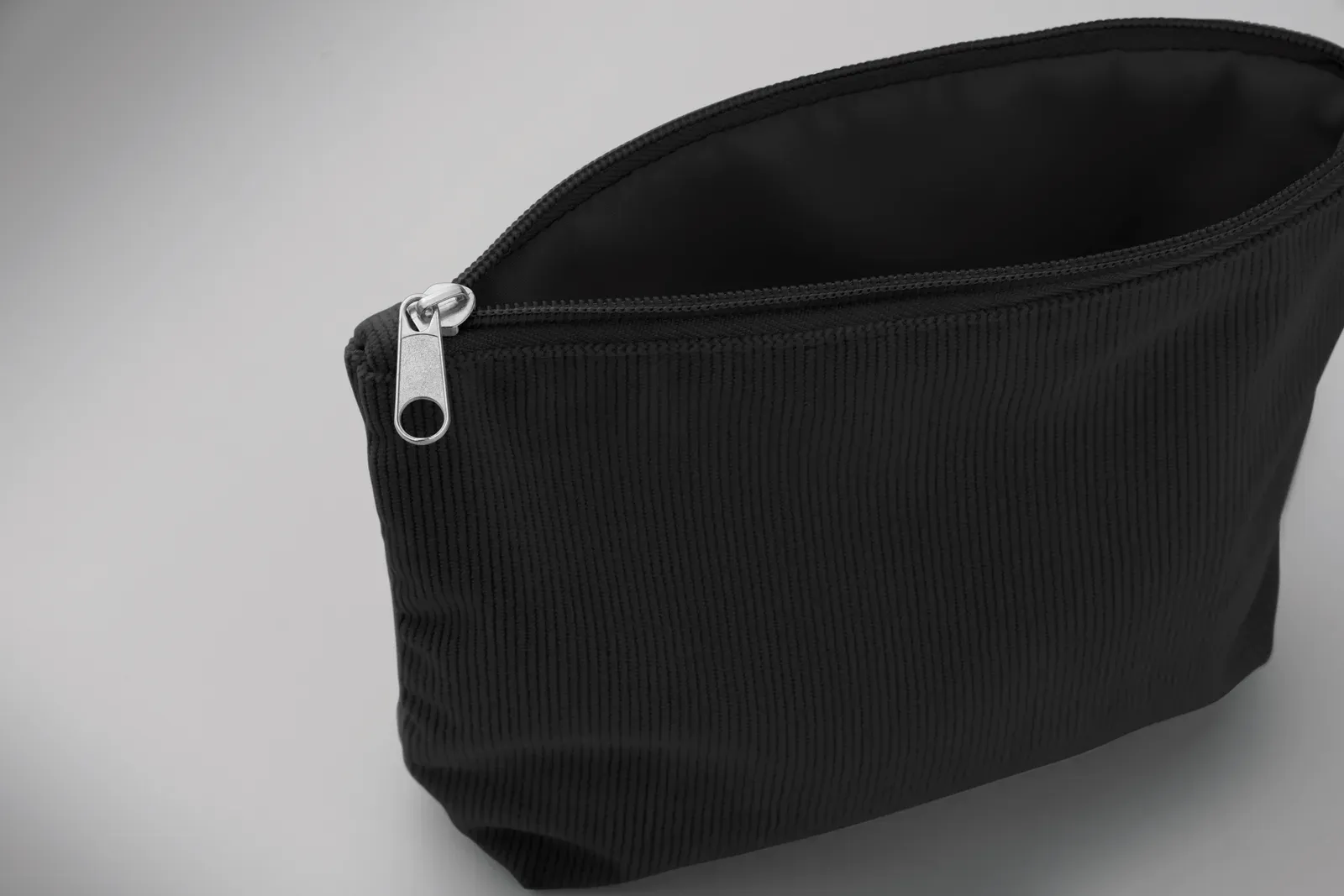 Polyester Bag Cordy T with 220 Gr/M² 21.5X5X15 cm MO2876 Bag — Black