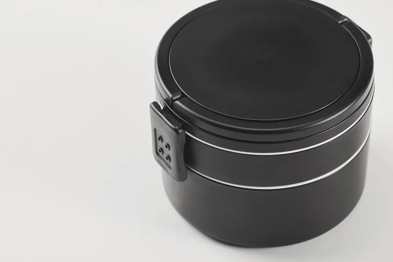 Ensala – Two-Tier Round Lunch Box Made of PP with Side Clip Closure and Handles; Includes Inner Lids in White
