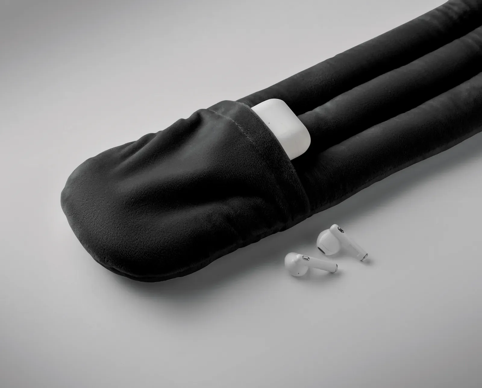 RPET Pouch Wrap It with 88 X 11 X 3.5 Cm 88 X 11 X 3.5 cm MO2906 — Black