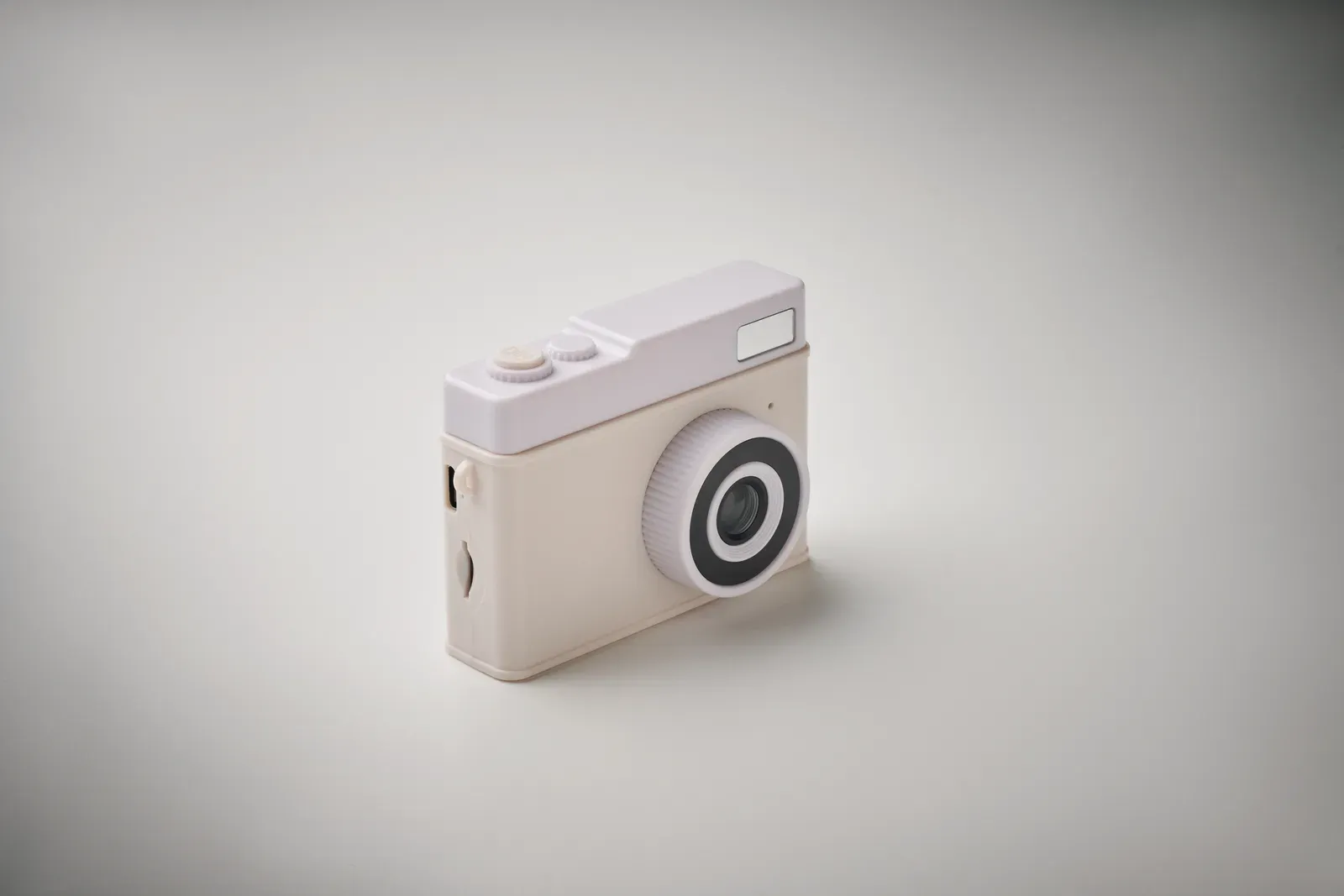 Rapid Digital Camera – 12MP/FHD Video, IPX5 Waterproof, 2.0'' LCD — Beige