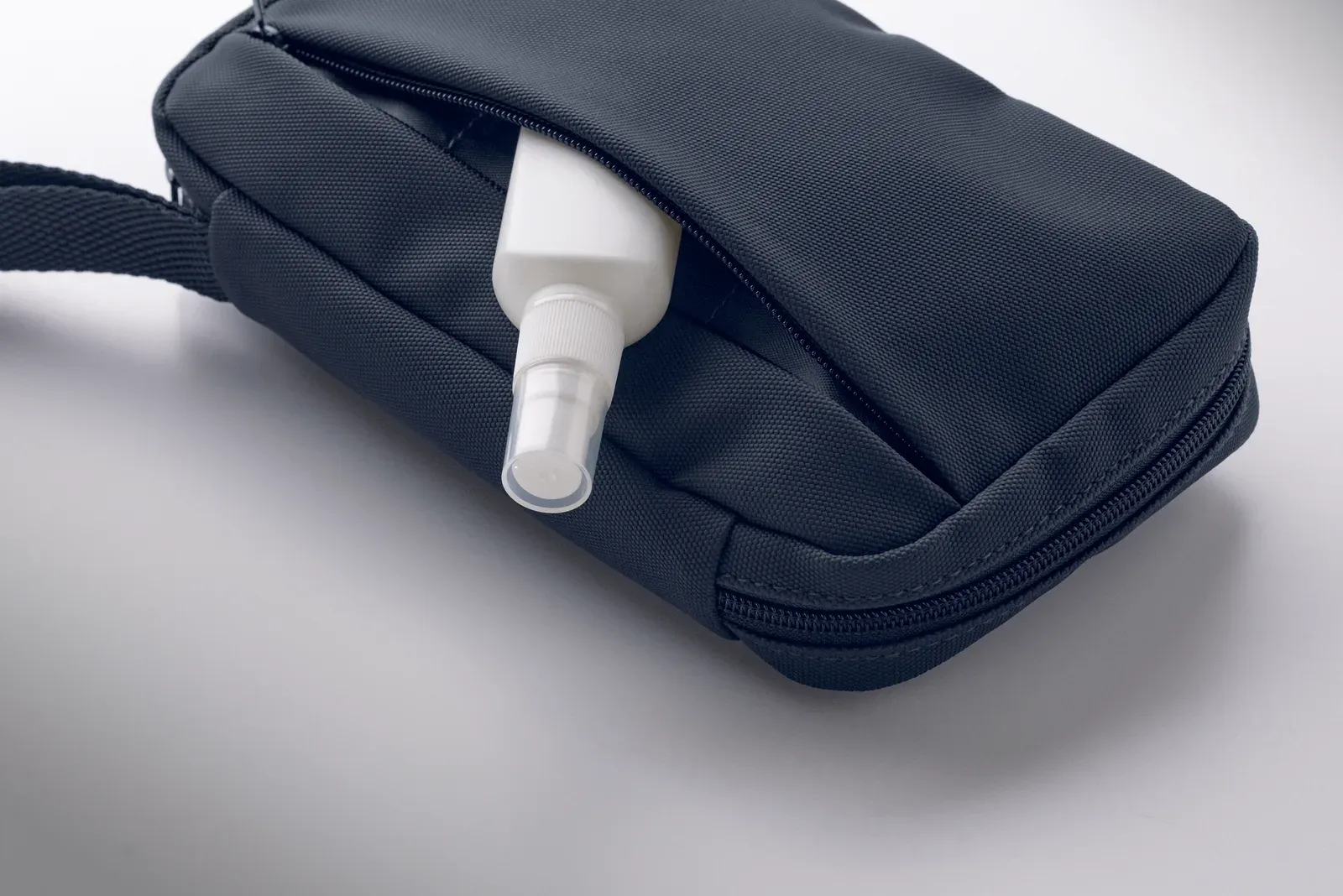 Vanit RPET Toiletry Bag 600D PU Coating — French Navy