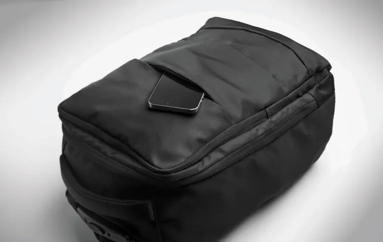 RPET Backpack Magnate with Zippered Pocket 41X28X20 cm MO2985