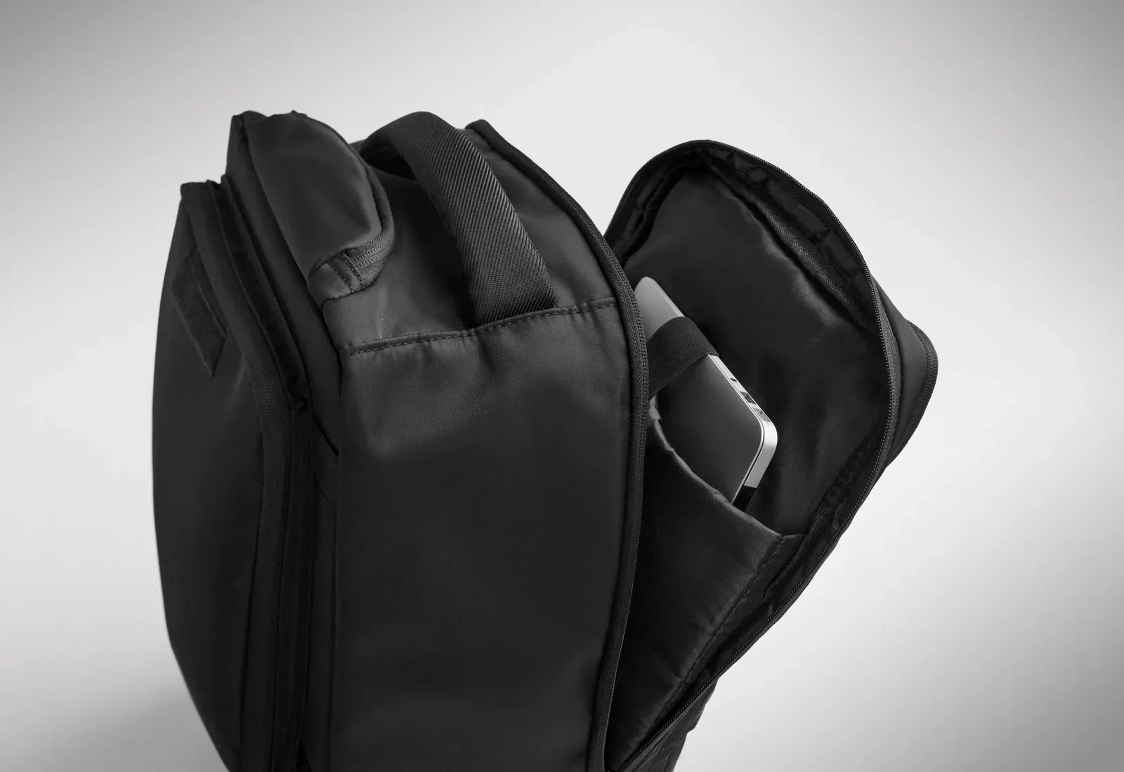 RPET Backpack Magnate with Zippered Pocket 41X28X20 cm MO2985 — Black