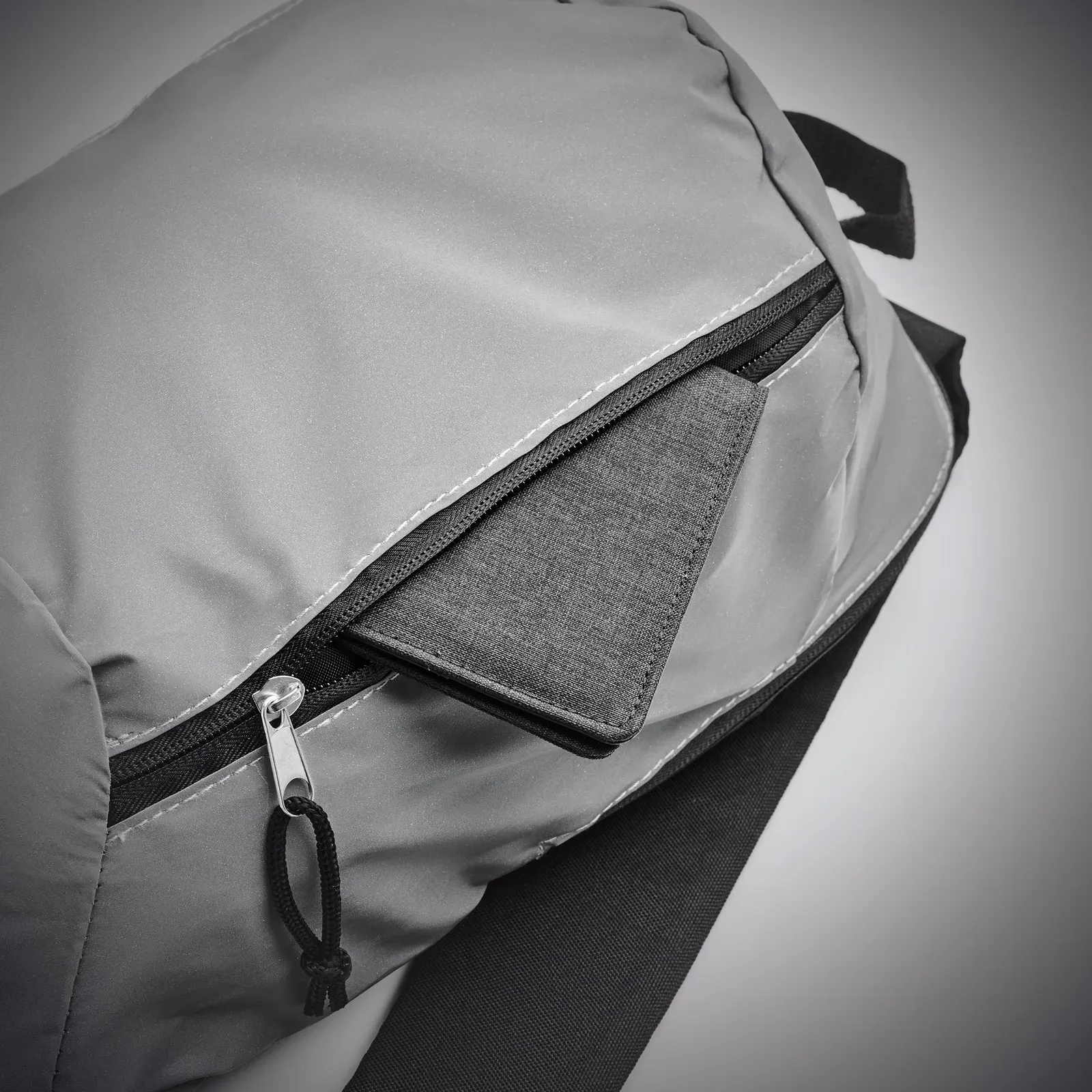 Polyester Backpack Visiback with Zippered Pocket 22X10X39 cm — Matt Silver